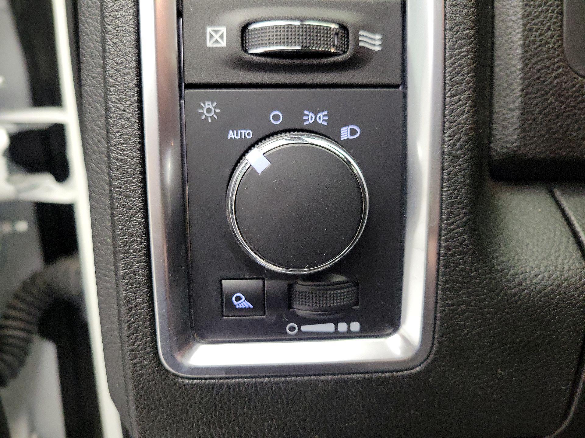 Thumbnail: 2023 RAM 1500 Classic - 13