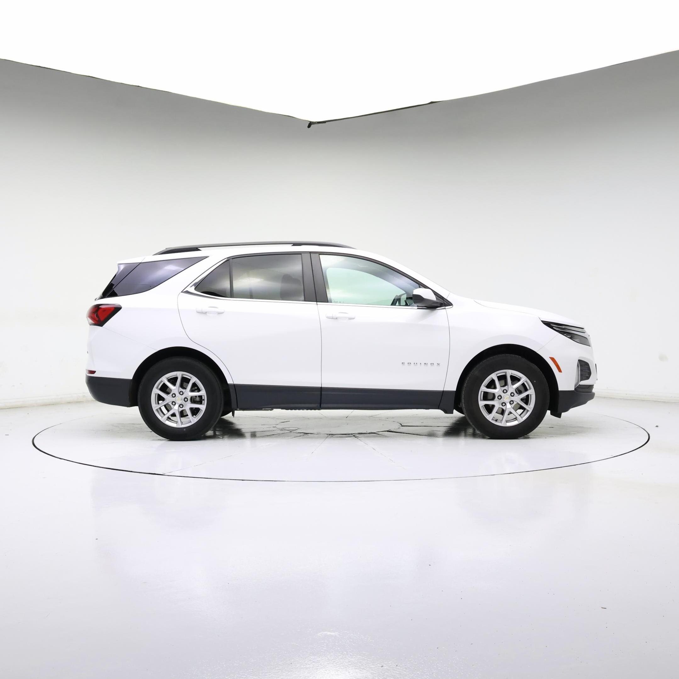 Thumbnail: 2023 Chevrolet Equinox - 7