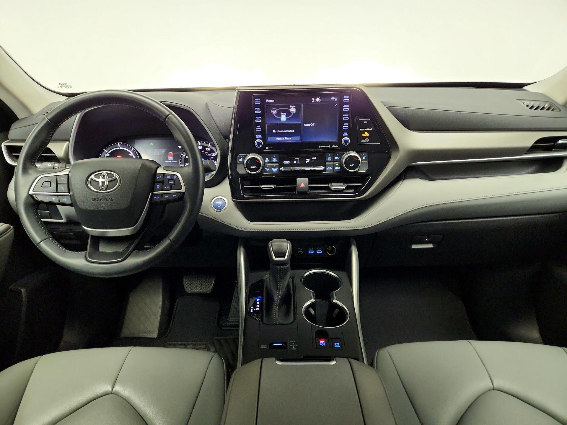 Thumbnail: 2022 Toyota Highlander - 9