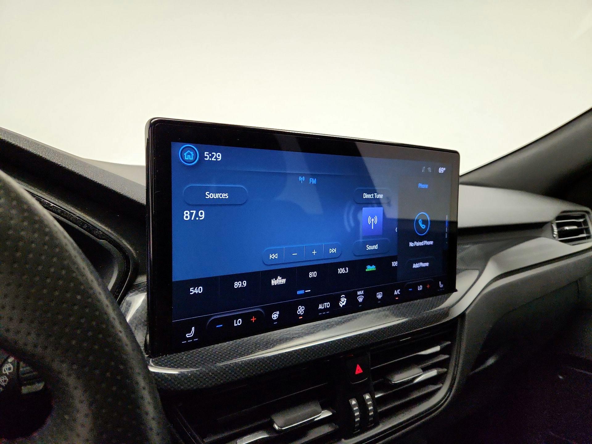 Thumbnail: 2023 Ford Escape - 16