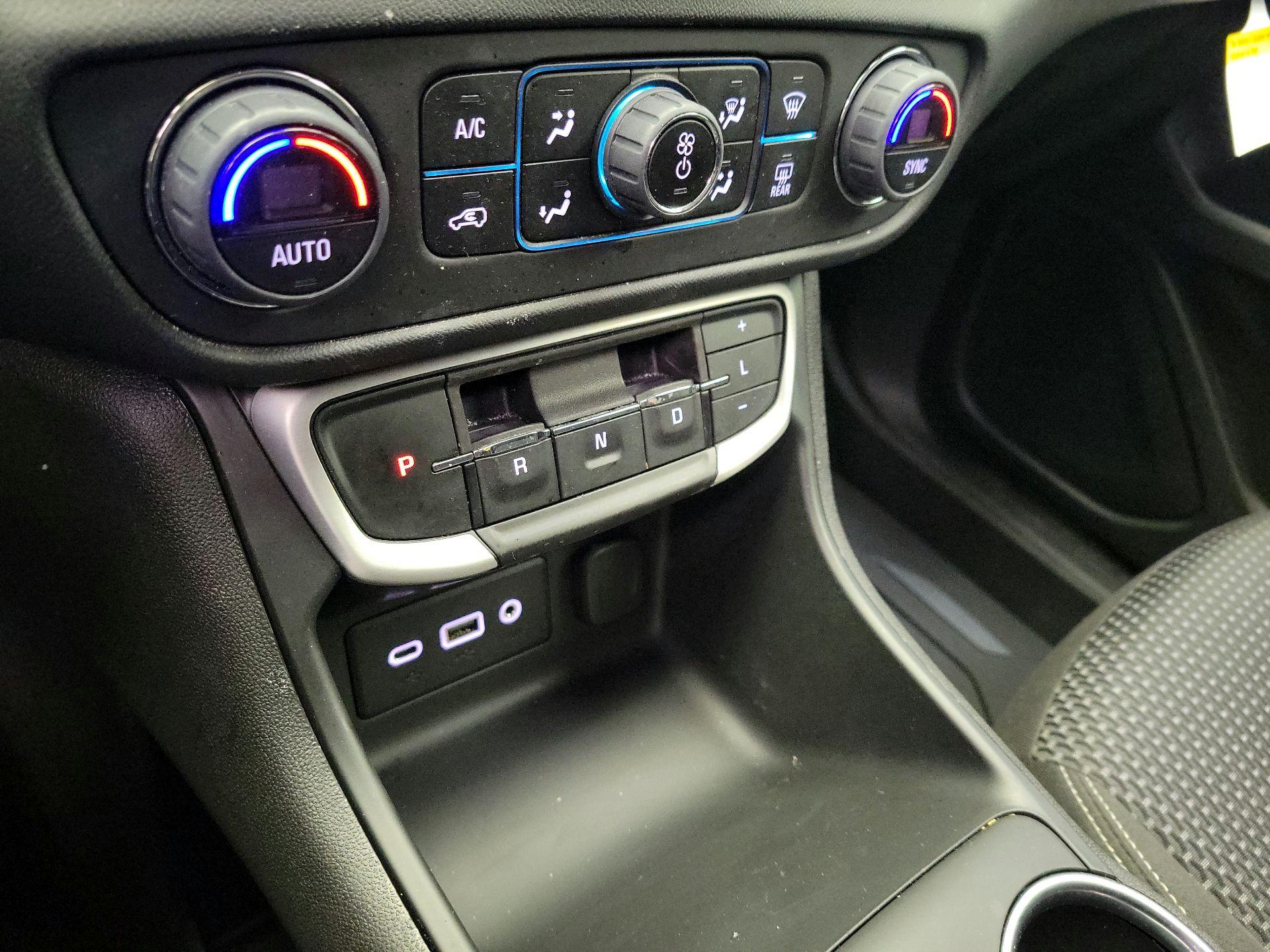 Thumbnail: 2023 GMC Terrain - 16