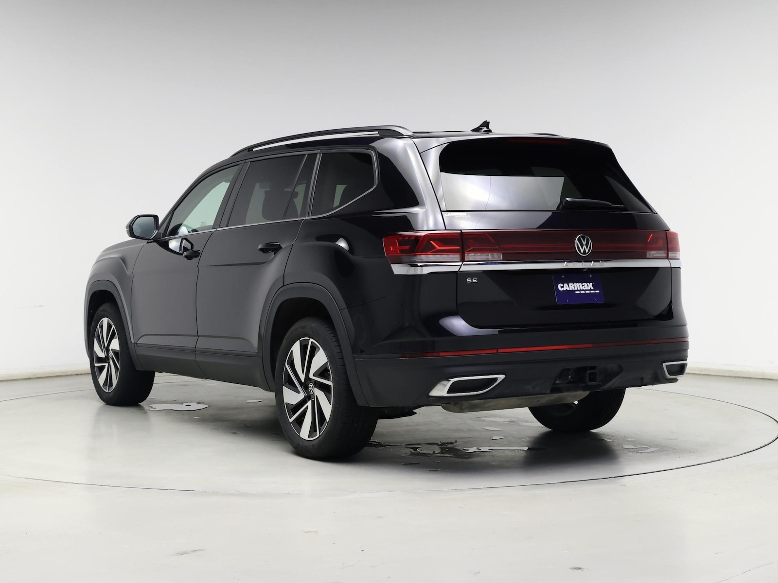 2025 Volkswagen Atlas SE w/Tech - Photo 3