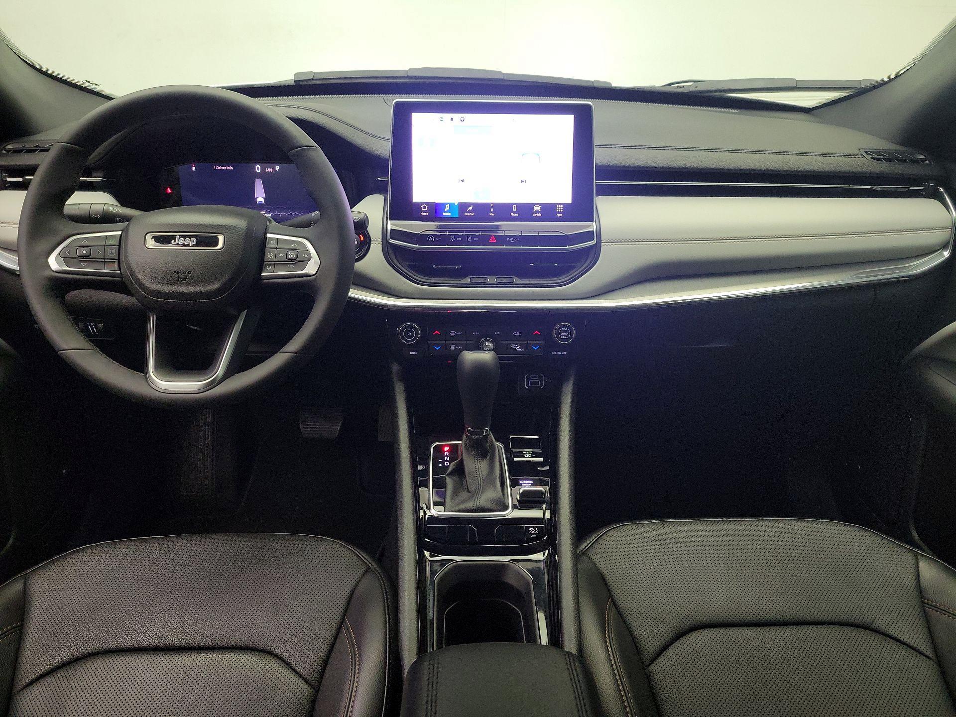 Thumbnail: 2023 Jeep Compass - 9