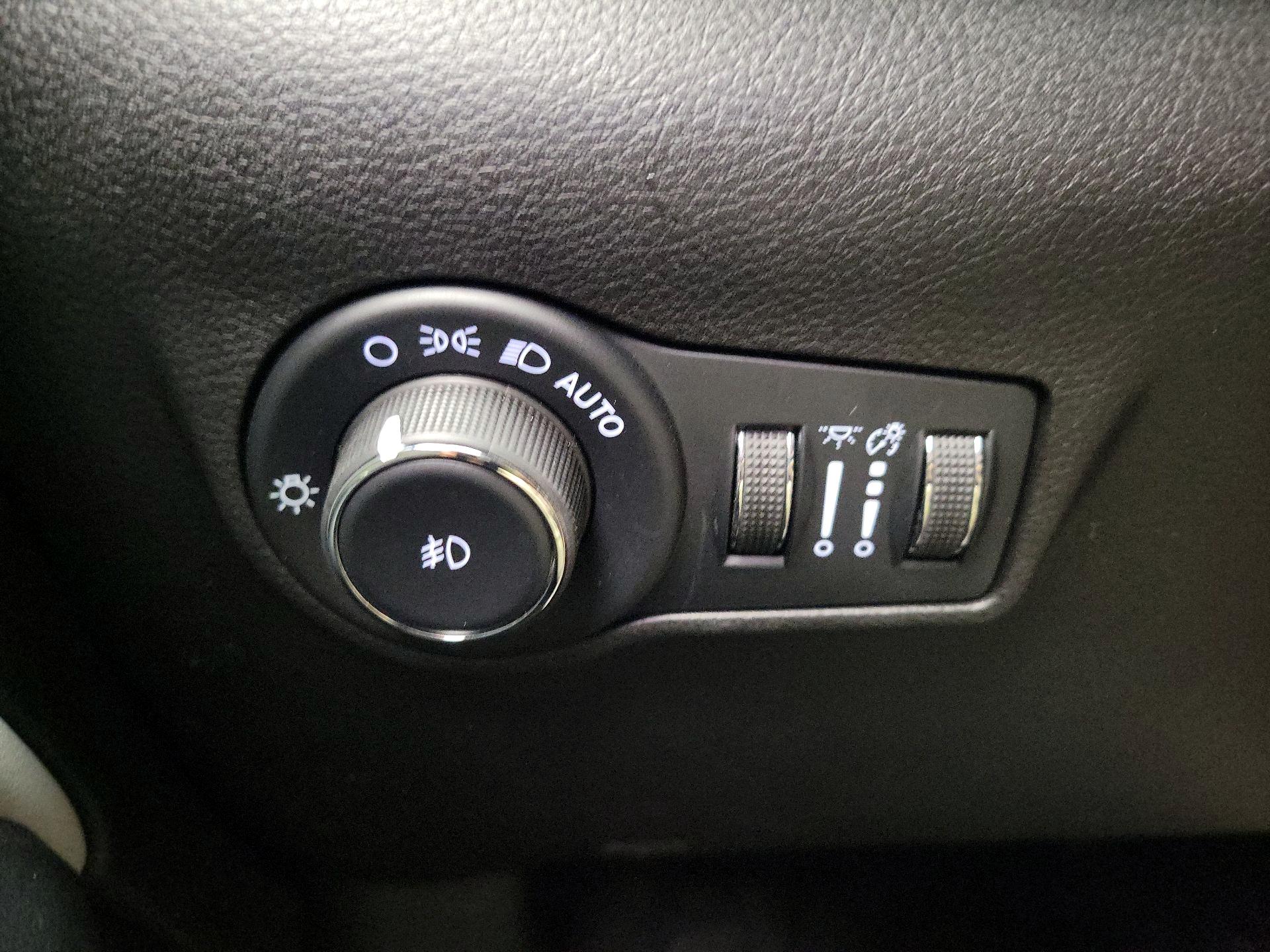 Thumbnail: 2023 Jeep Compass - 13