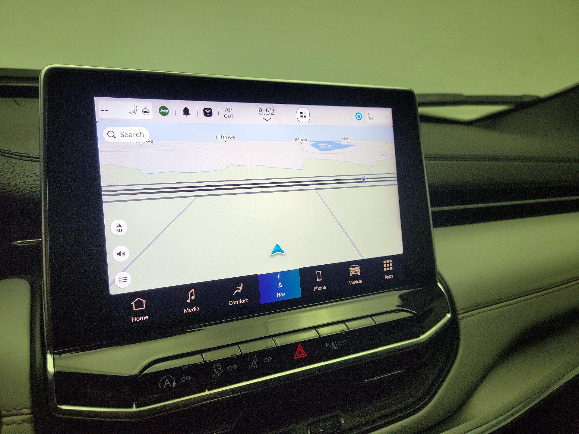 Thumbnail: 2023 Jeep Compass - 14