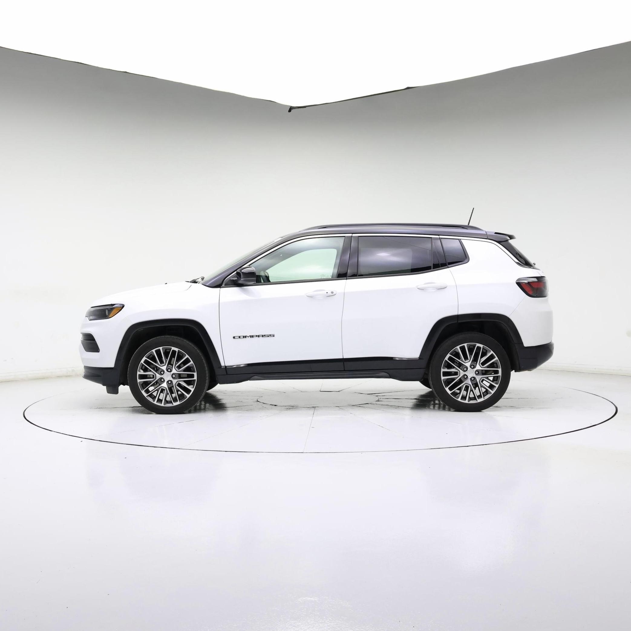 Thumbnail: 2023 Jeep Compass - 3