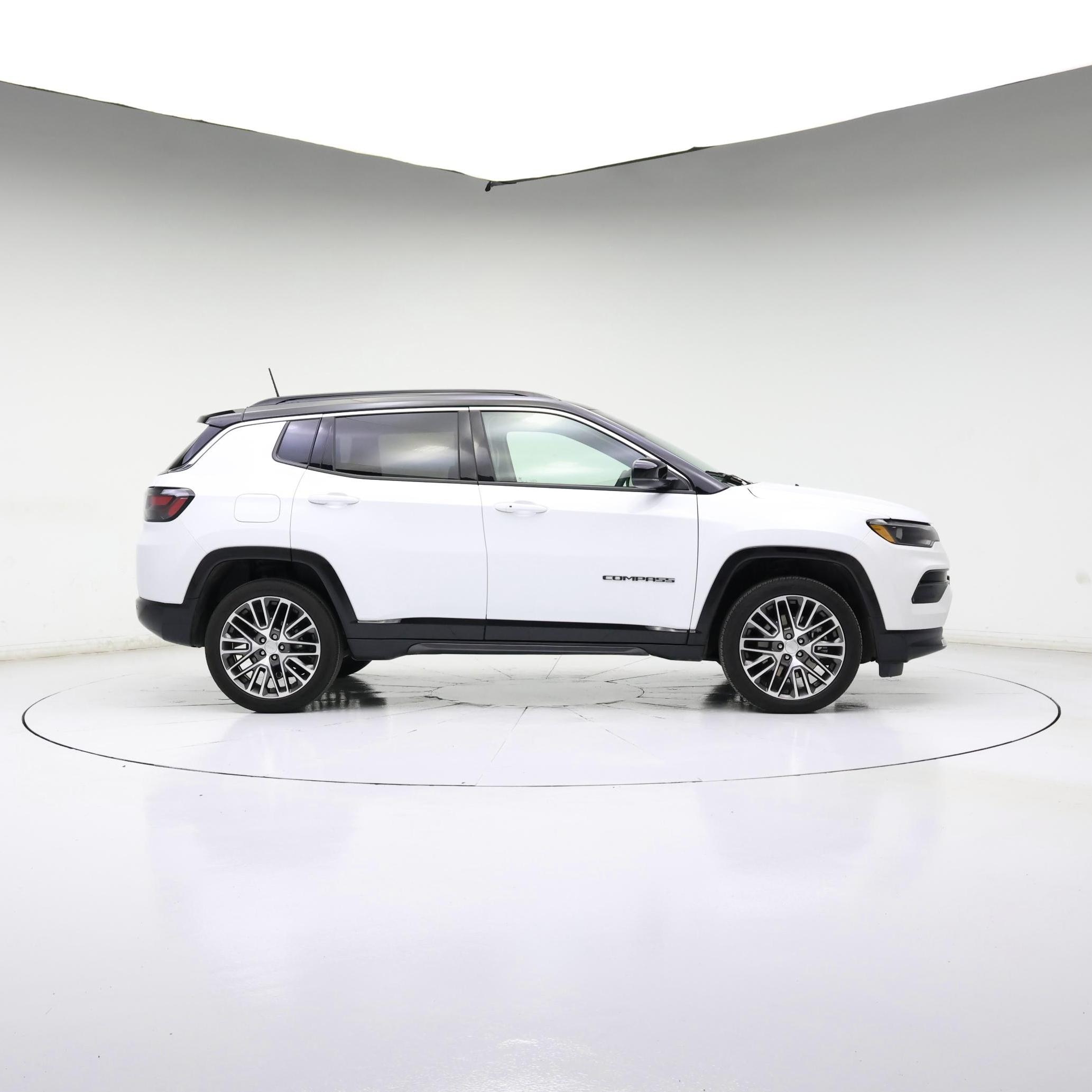 Thumbnail: 2023 Jeep Compass - 7