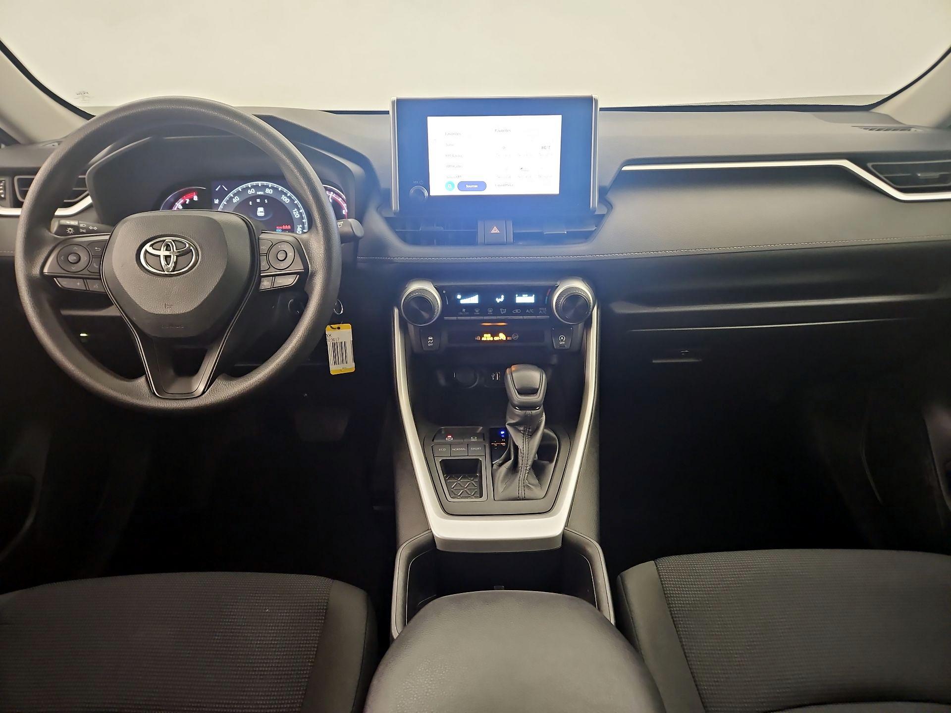 Thumbnail: 2024 Toyota RAV4 - 9