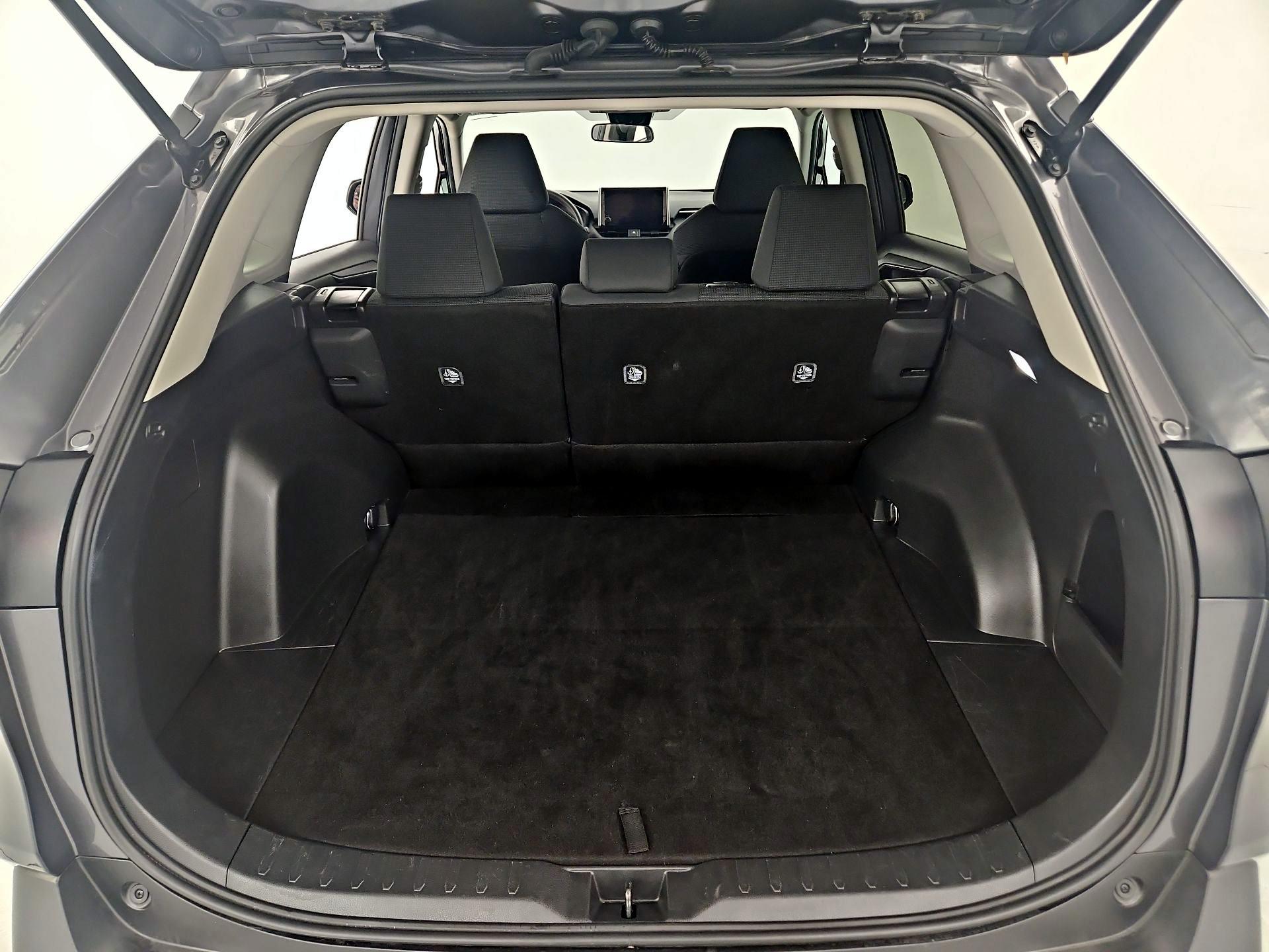 Thumbnail: 2024 Toyota RAV4 - 20