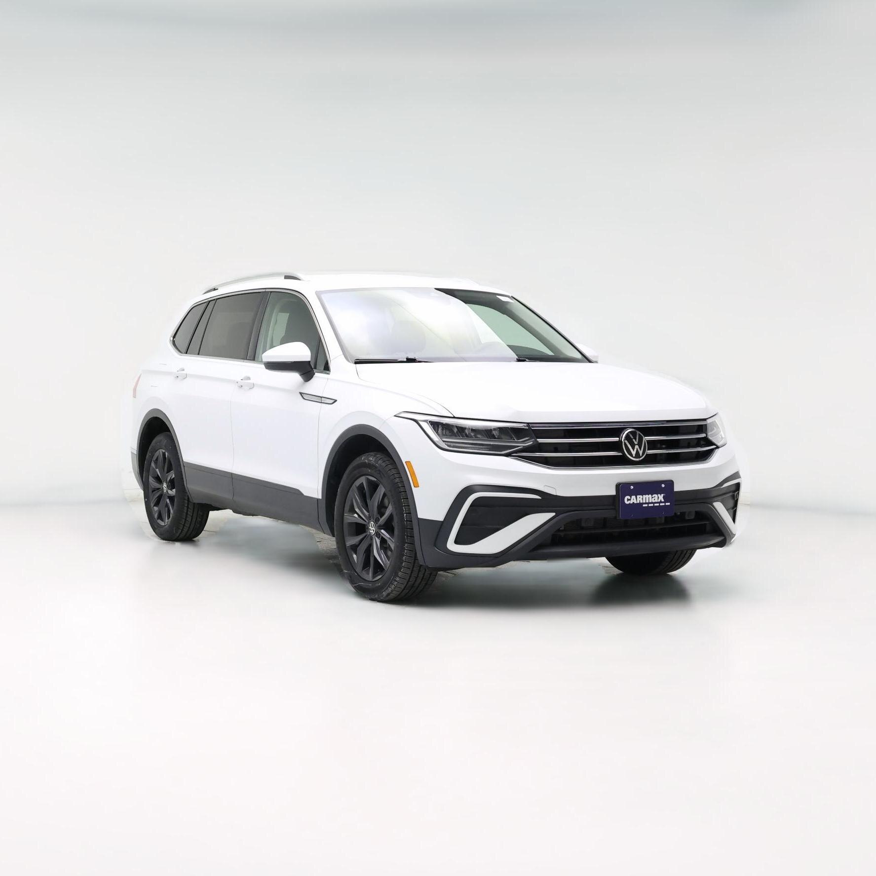 Thumbnail: 2024 Volkswagen Tiguan - 1