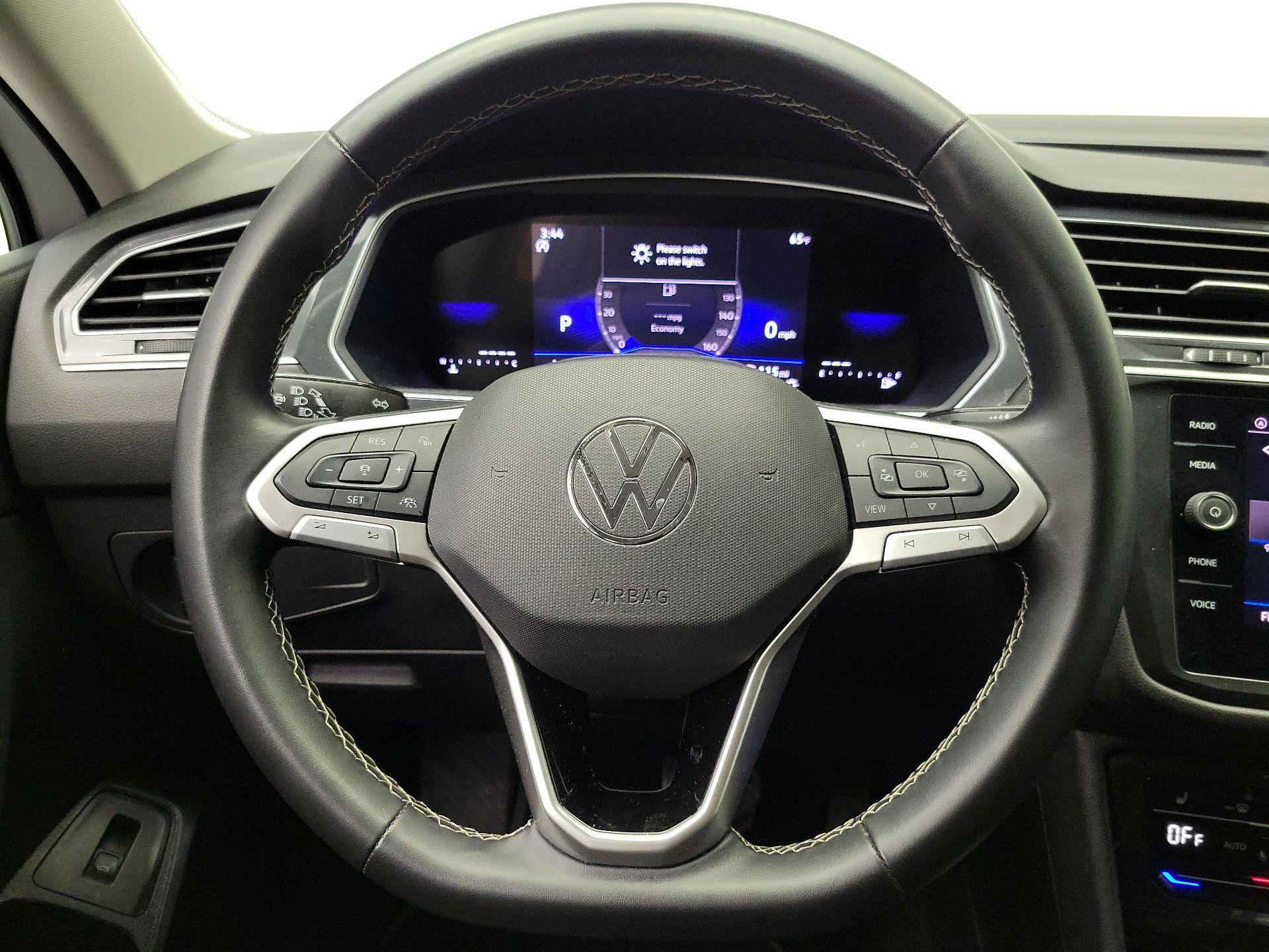 Thumbnail: 2024 Volkswagen Tiguan - 10