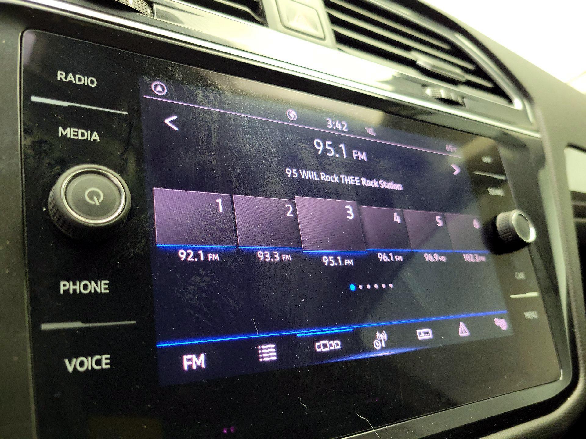 Thumbnail: 2024 Volkswagen Tiguan - 15