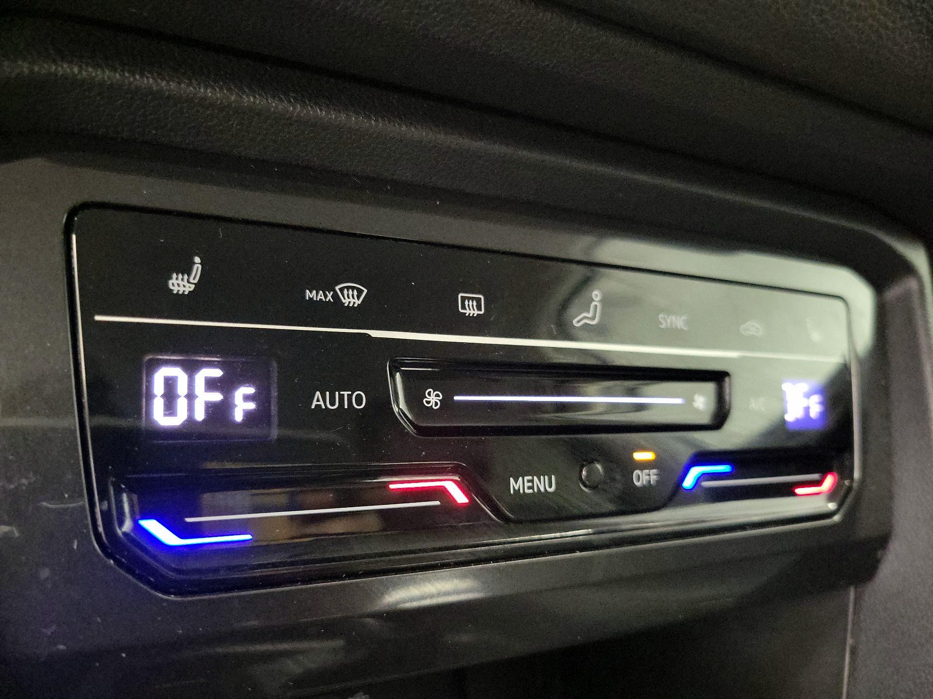 Thumbnail: 2024 Volkswagen Tiguan - 16