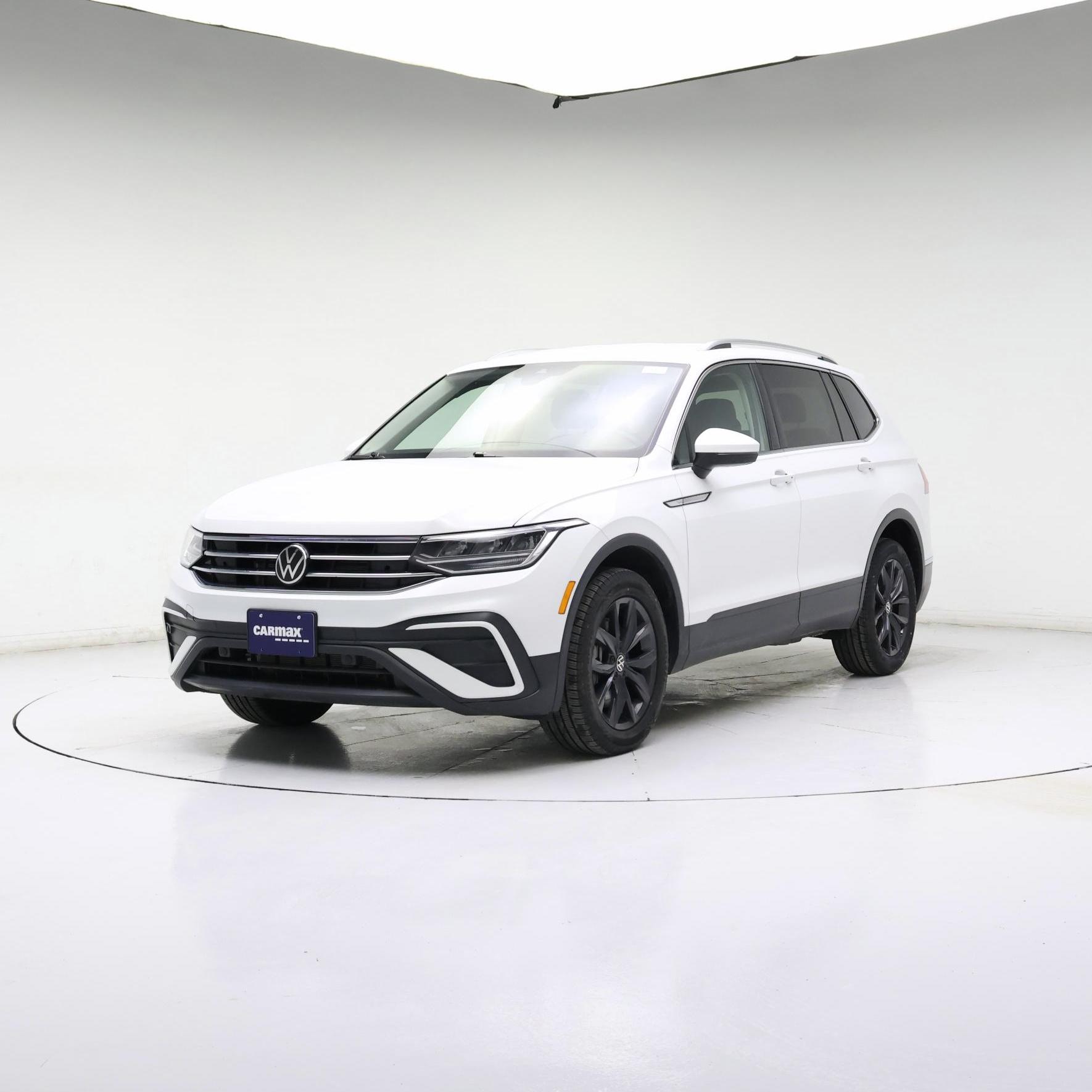 Thumbnail: 2024 Volkswagen Tiguan - 4