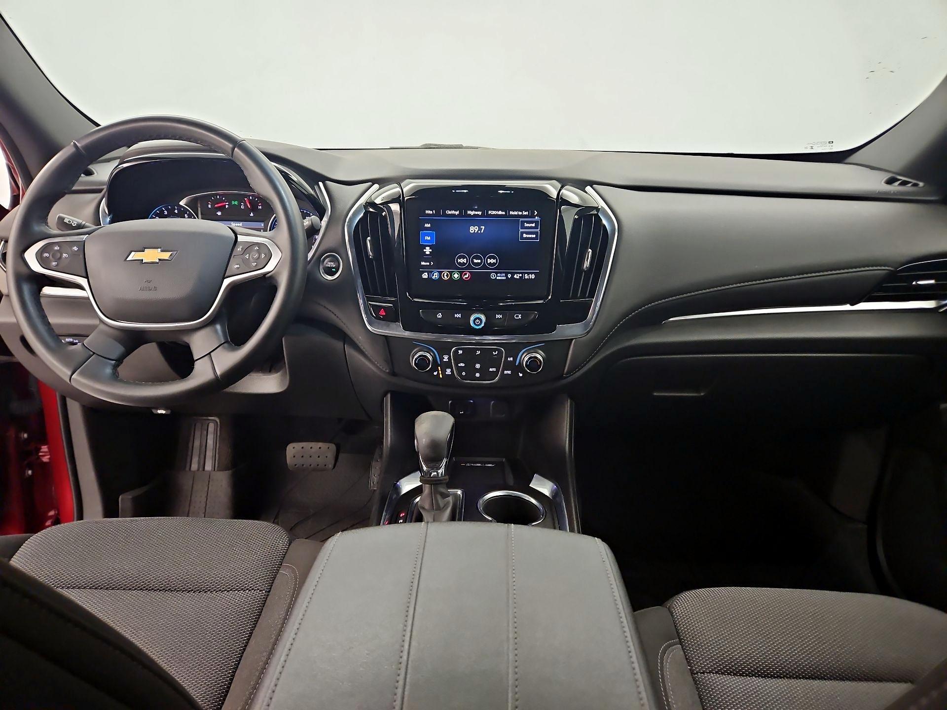 Thumbnail: 2023 Chevrolet Traverse - 9