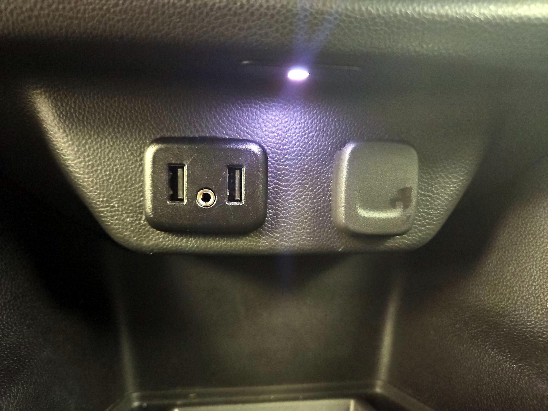 Thumbnail: 2023 Chevrolet Traverse - 18