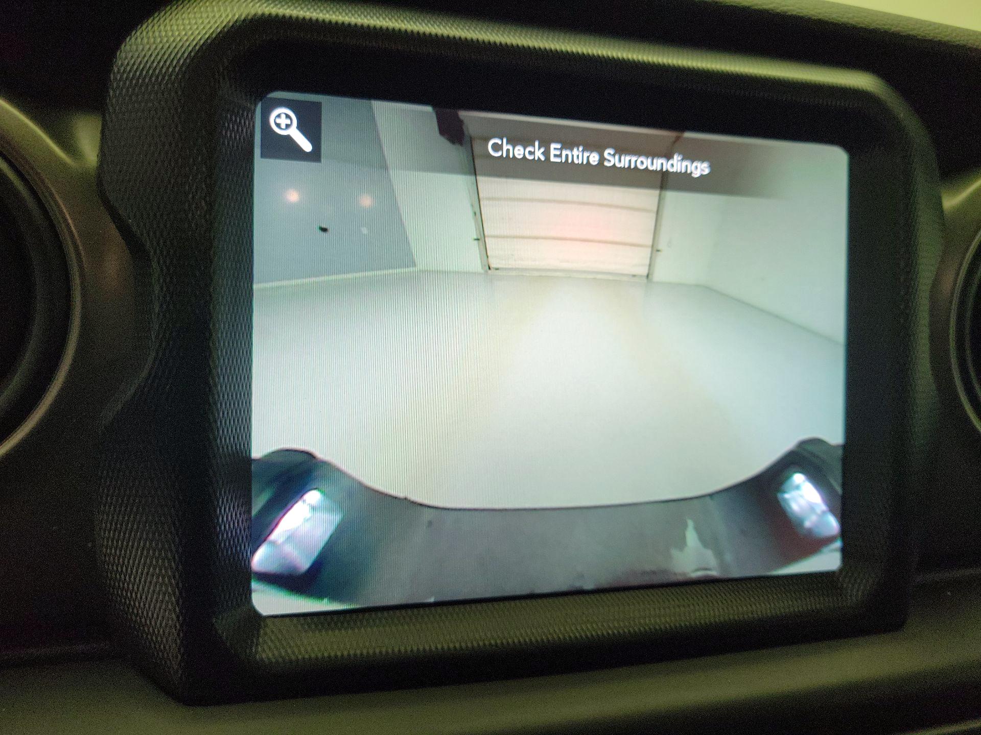 Thumbnail: 2023 Jeep Gladiator - 14