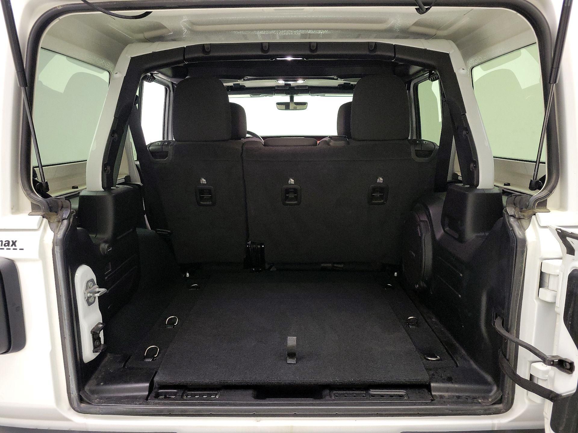 Thumbnail: 2022 Jeep Wrangler - 20