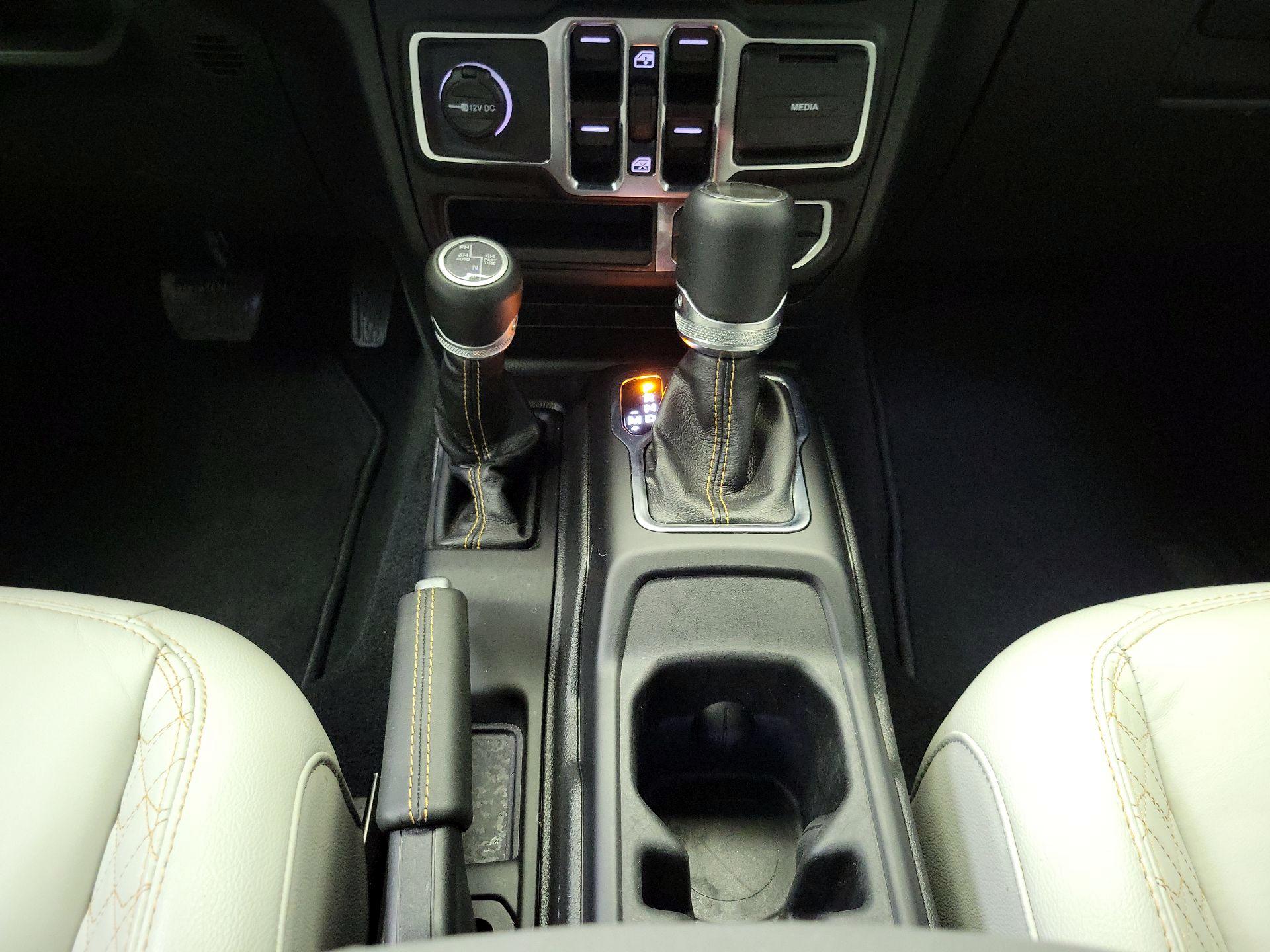 Thumbnail: 2023 Jeep Wrangler - 18