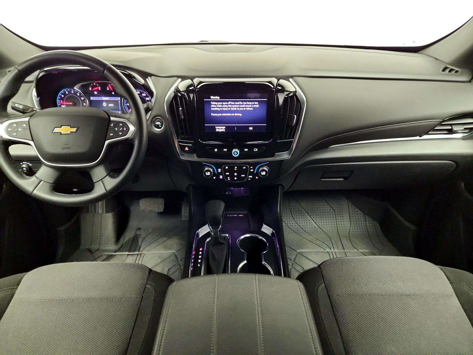 Thumbnail: 2023 Chevrolet Traverse - 9