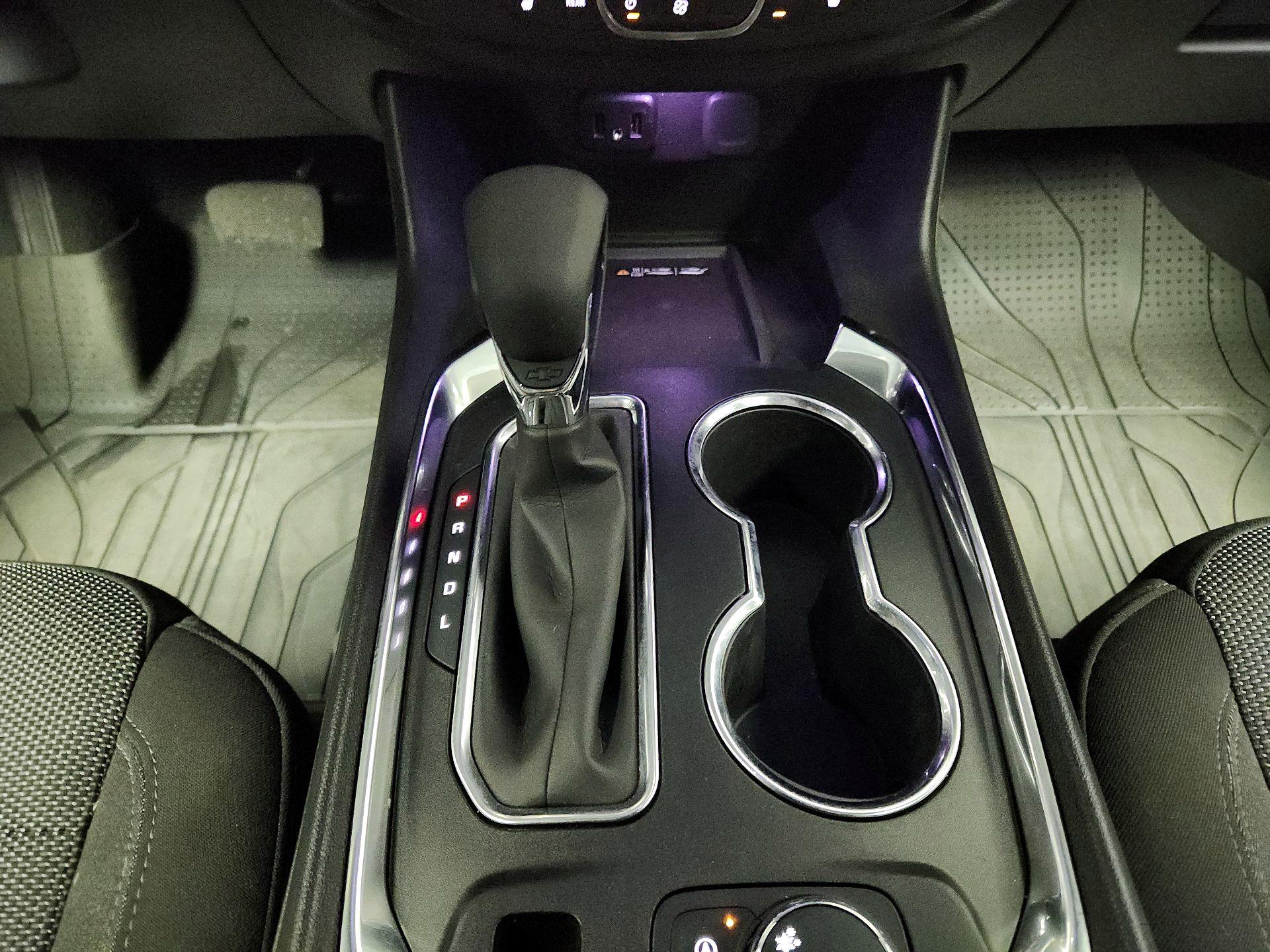 Thumbnail: 2023 Chevrolet Traverse - 17