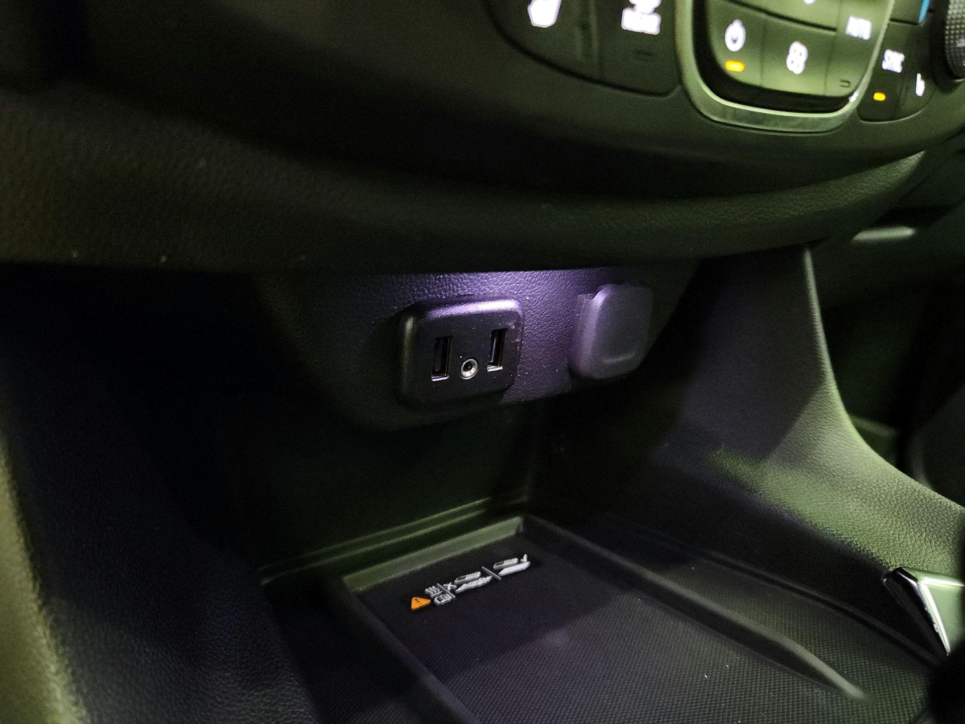 Thumbnail: 2023 Chevrolet Traverse - 18