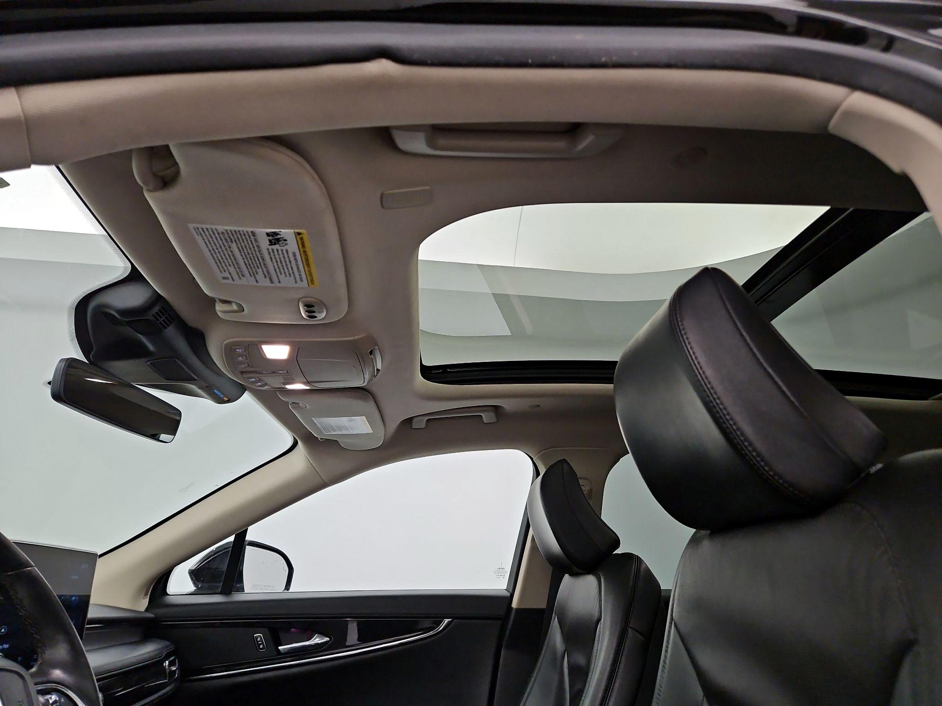 Thumbnail: 2023 Lincoln Nautilus - 20