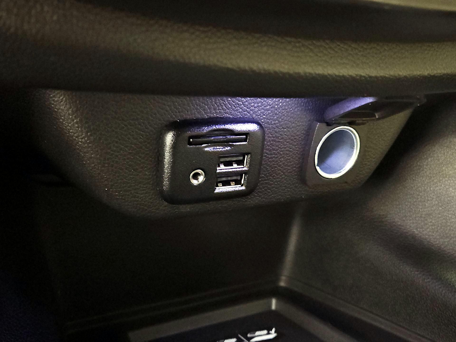 Thumbnail: 2023 Chevrolet Traverse - 19