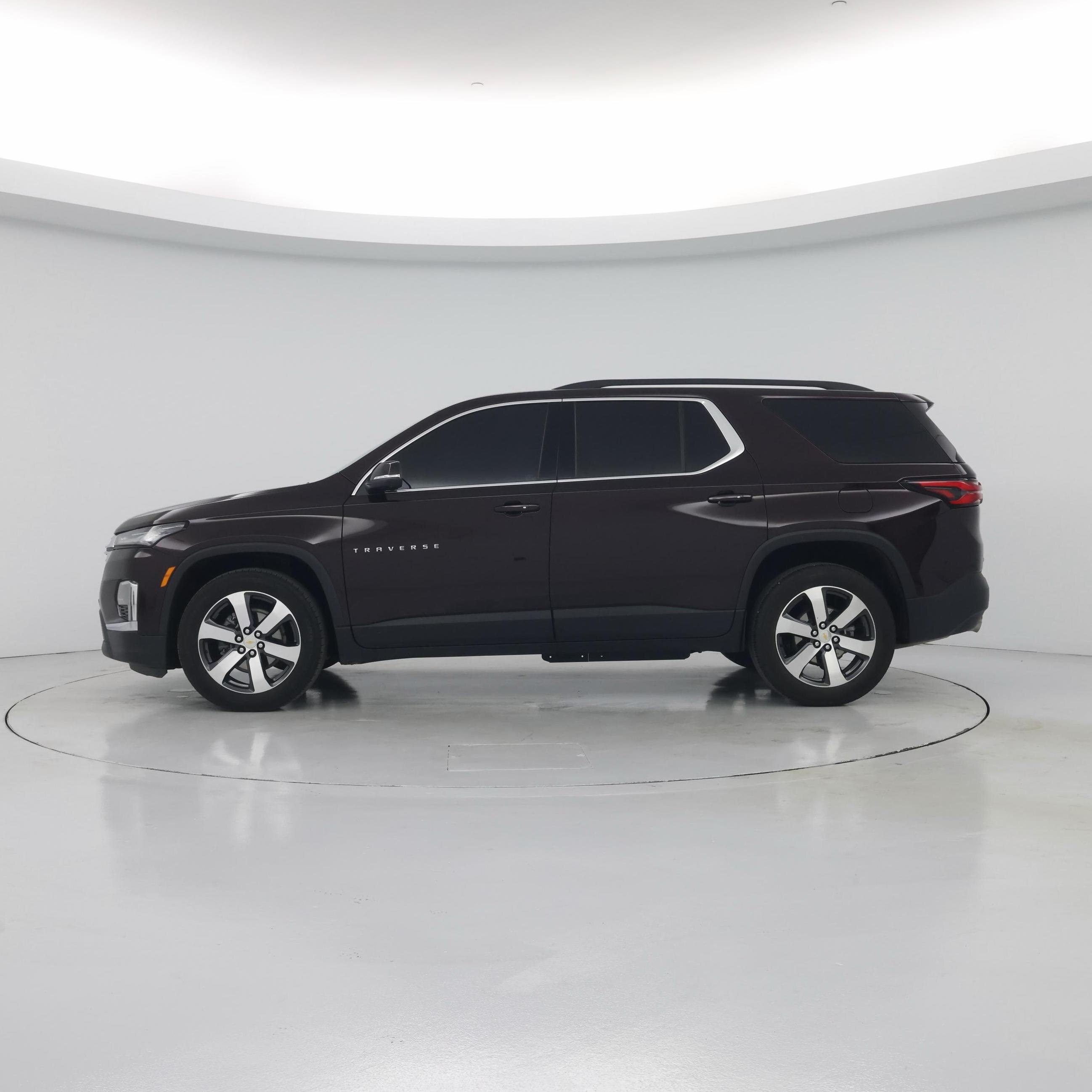 Thumbnail: 2023 Chevrolet Traverse - 3