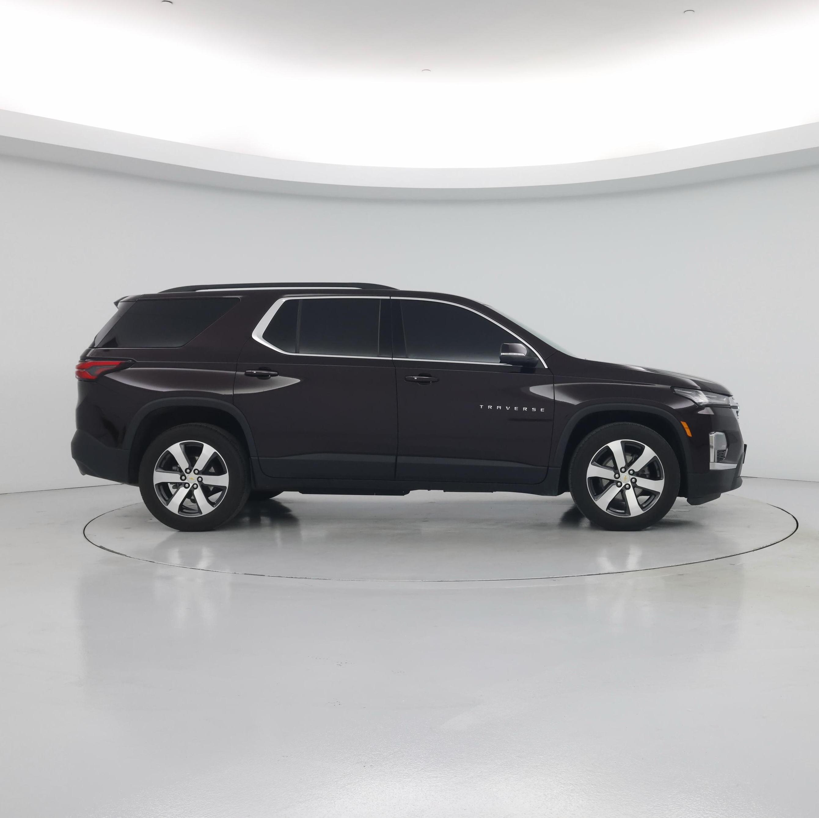Thumbnail: 2023 Chevrolet Traverse - 7