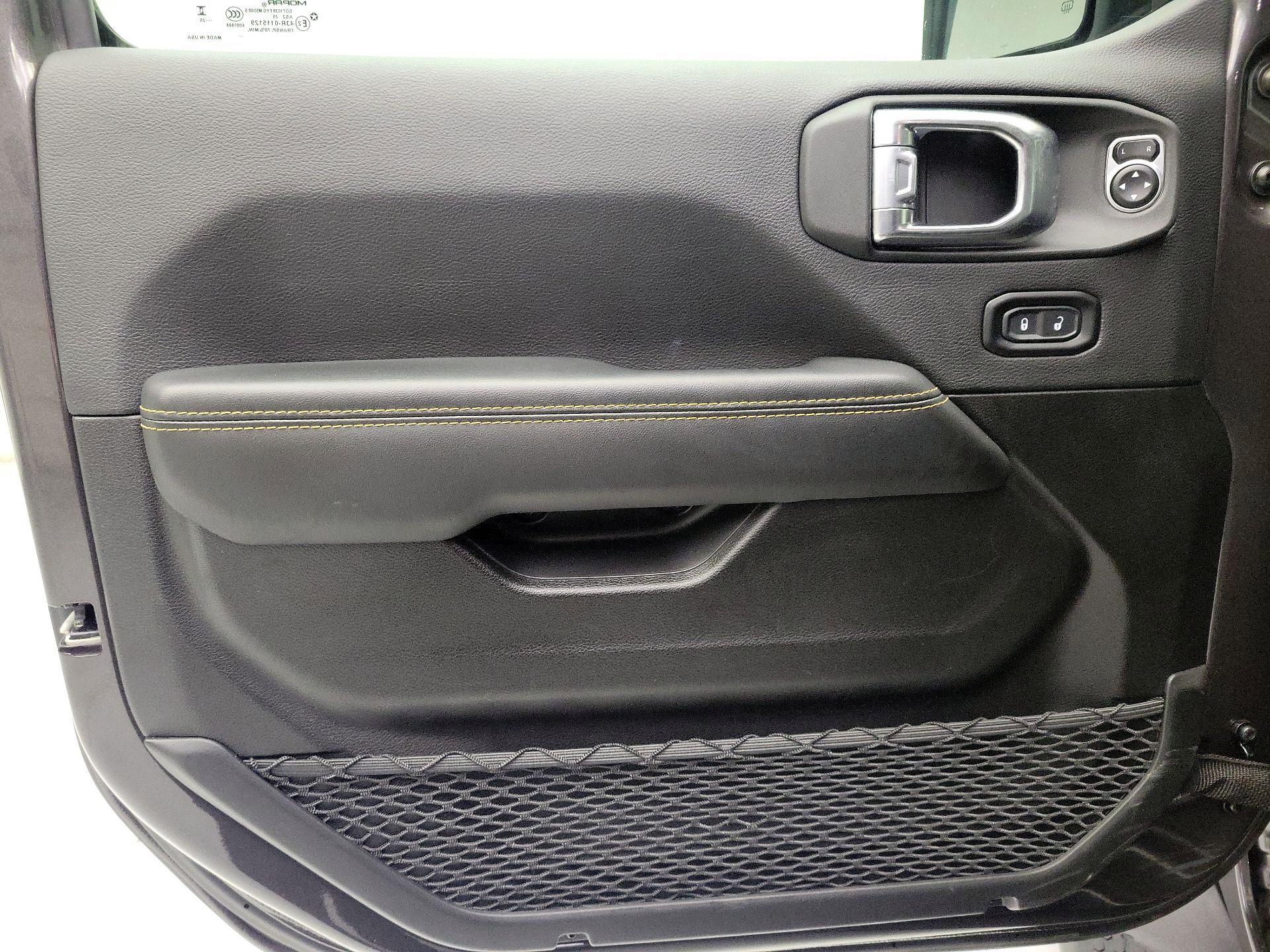 Thumbnail: 2025 Jeep Wrangler - 12