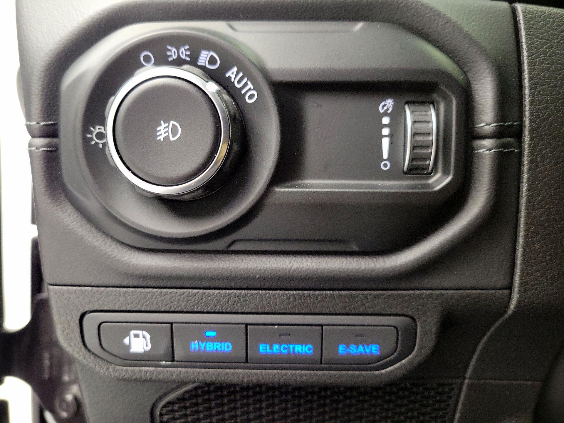 Thumbnail: 2025 Jeep Wrangler - 13