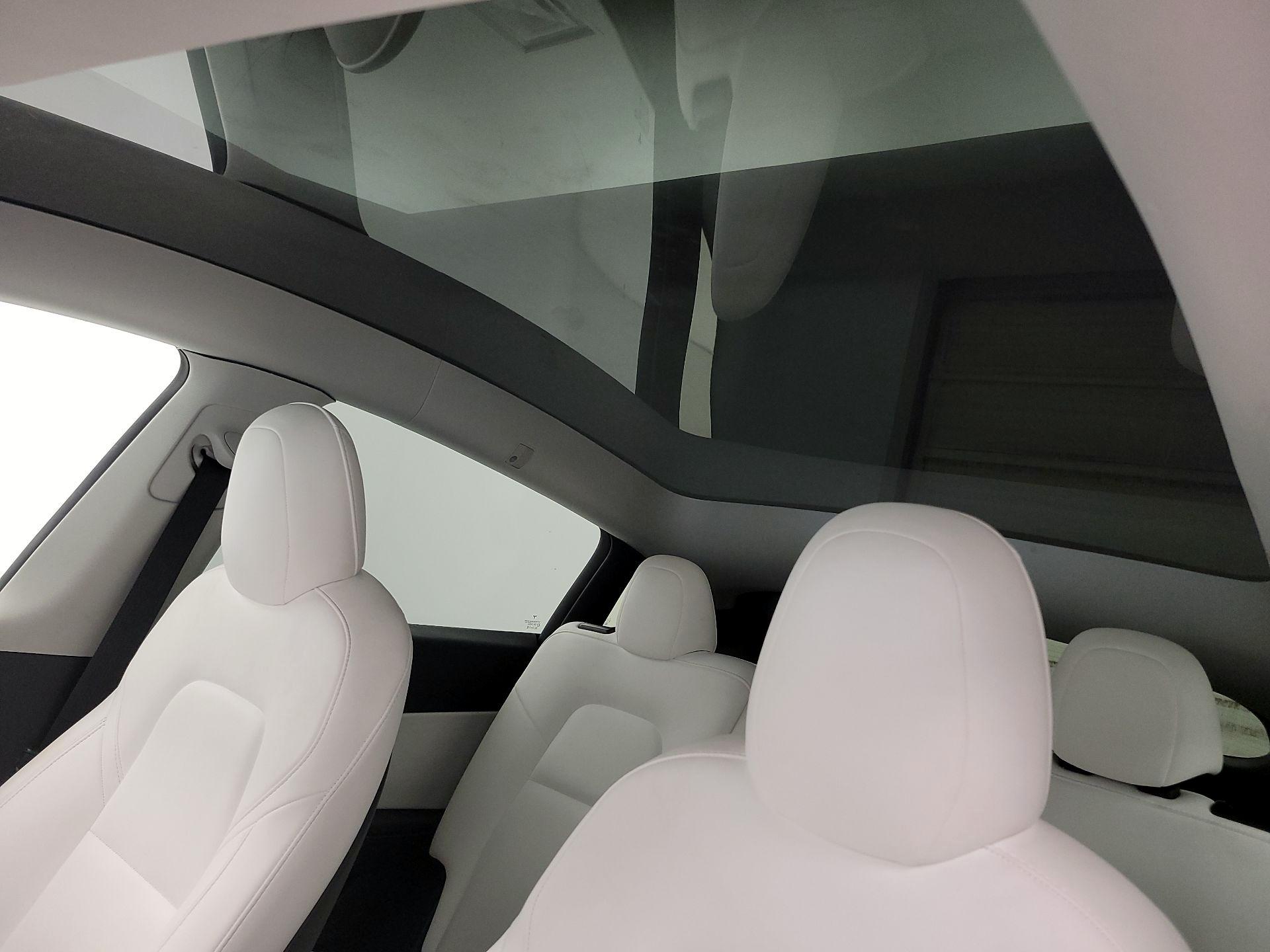 Thumbnail: 2022 Tesla Model Y - 18