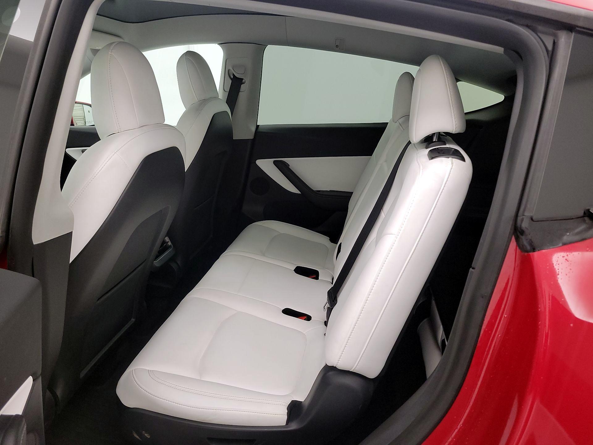 Thumbnail: 2022 Tesla Model Y - 19