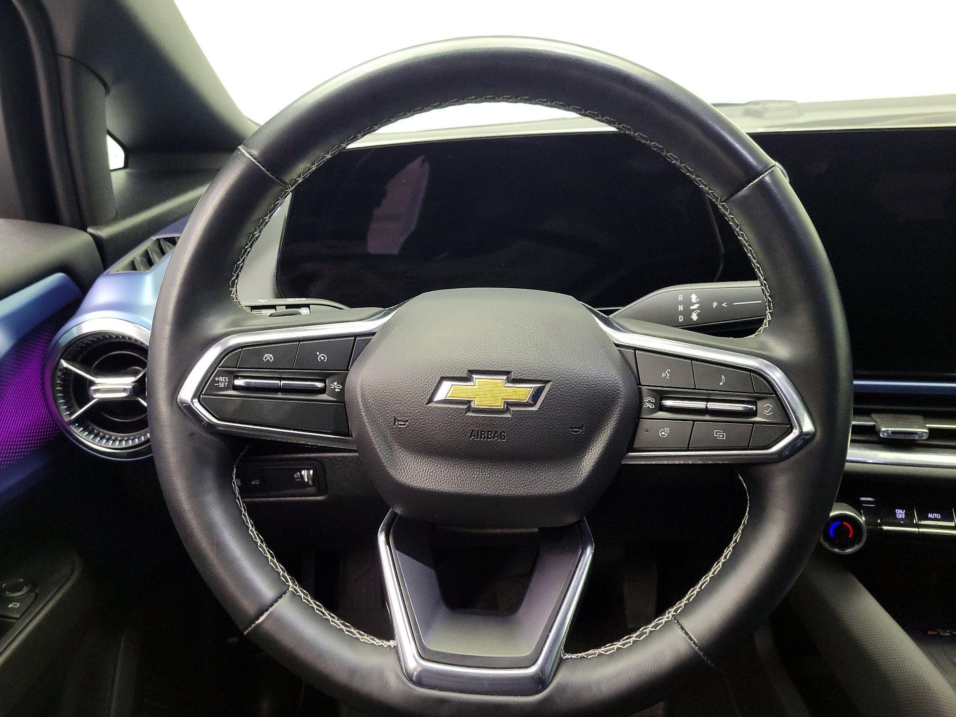 Thumbnail: 2025 Chevrolet Equinox - 10