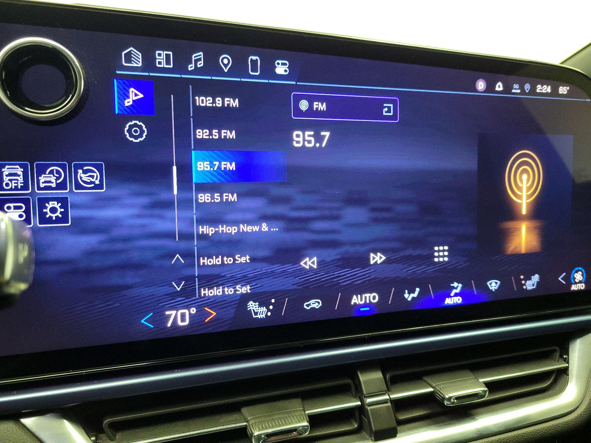 Thumbnail: 2025 Chevrolet Equinox - 16