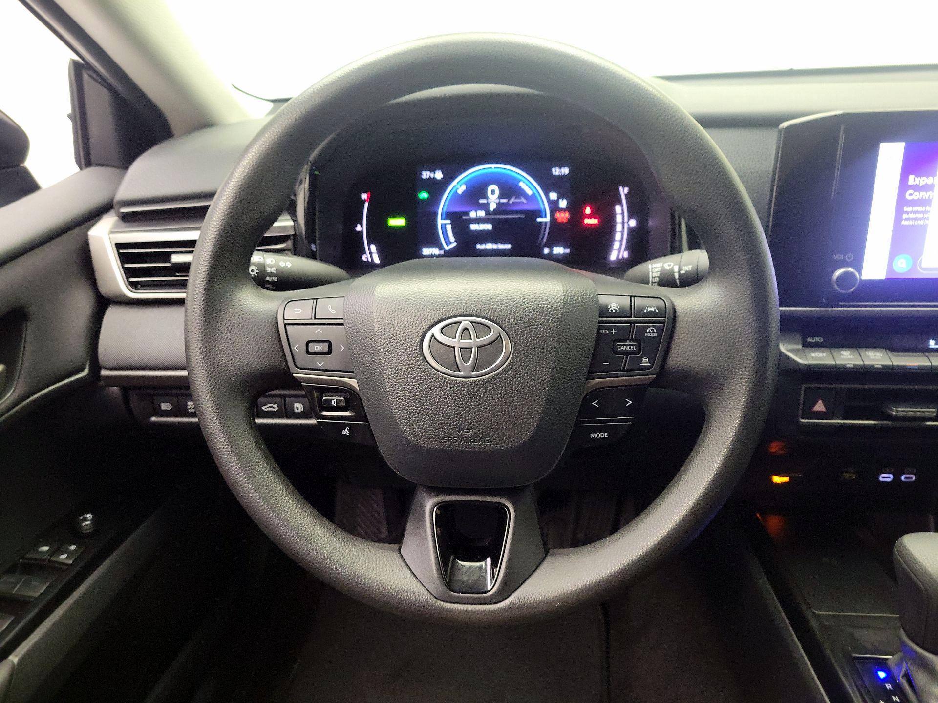 Thumbnail: 2025 Toyota Camry - 10