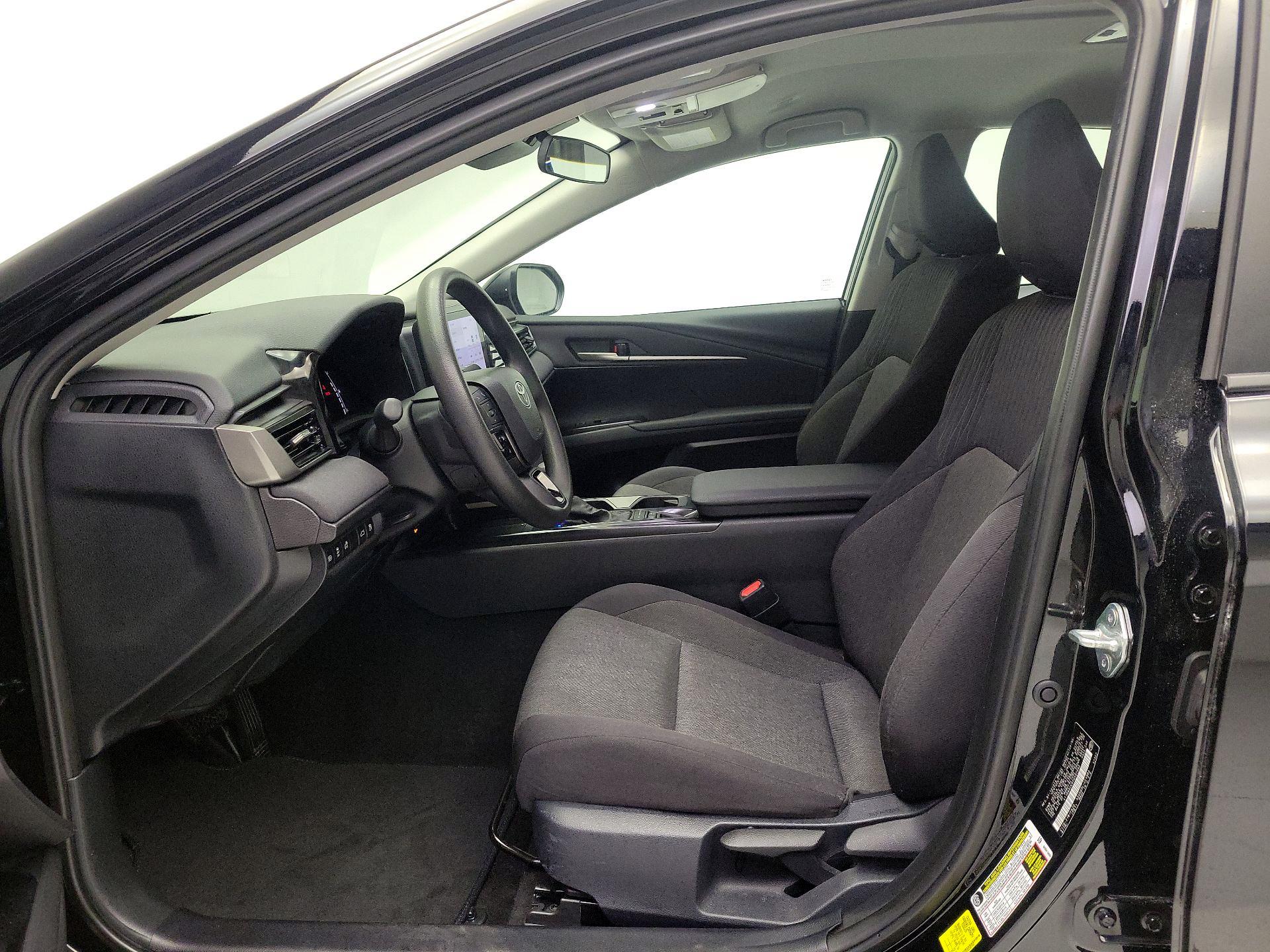 Thumbnail: 2025 Toyota Camry - 11