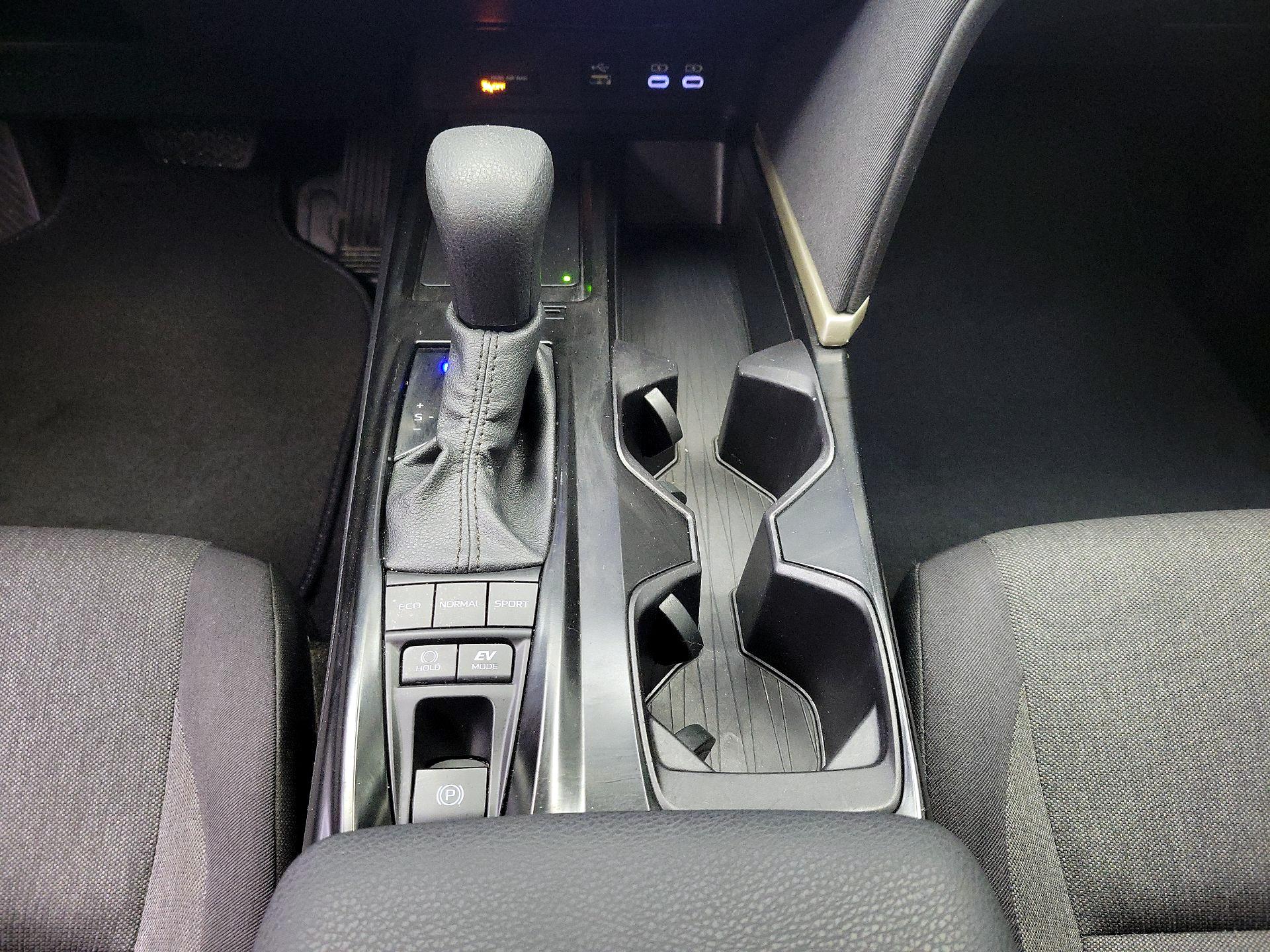 Thumbnail: 2025 Toyota Camry - 16