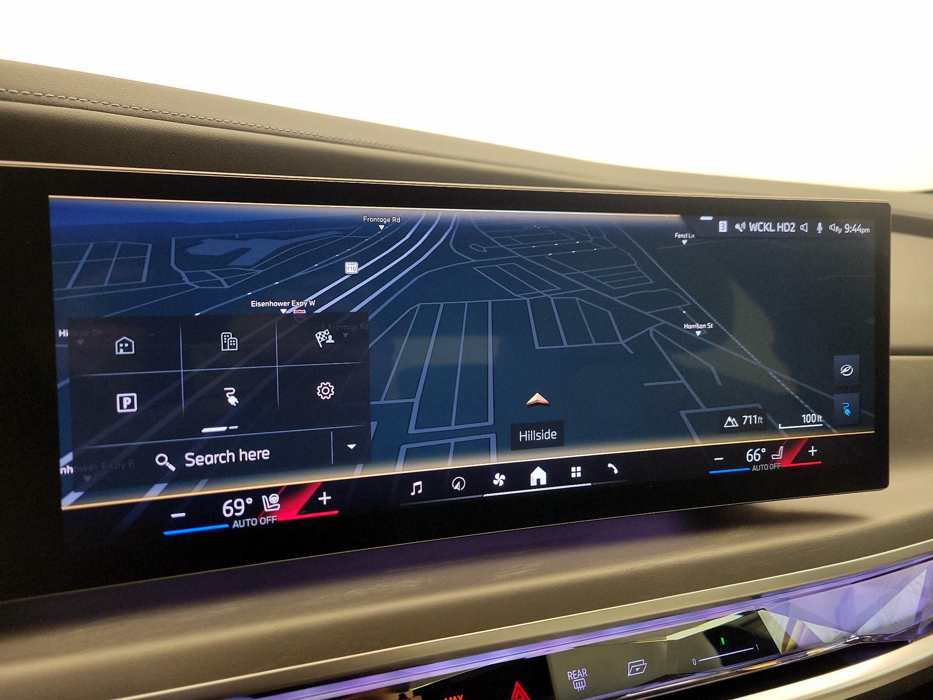 Thumbnail: 2023 BMW i7 - 14