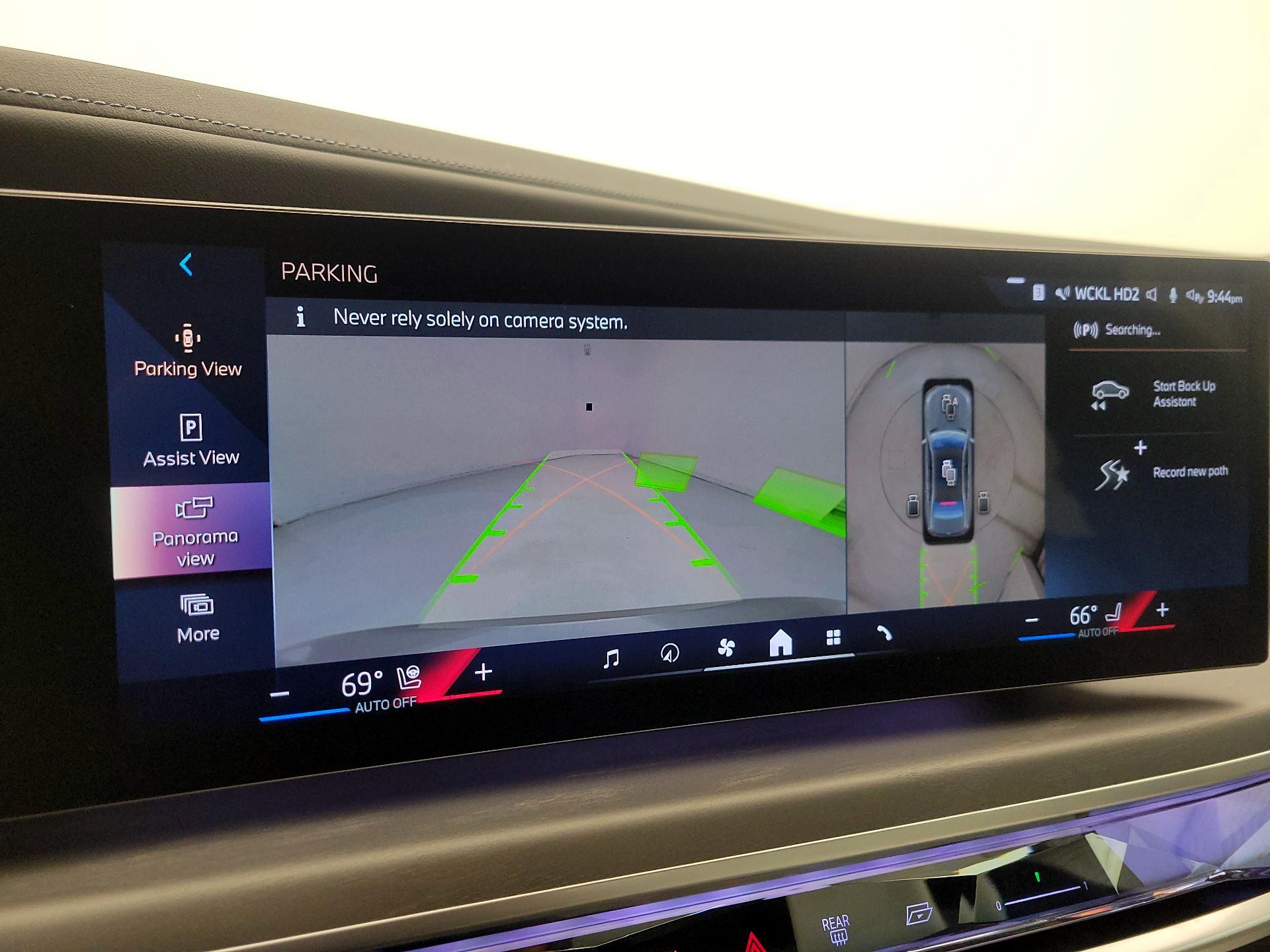 Thumbnail: 2023 BMW i7 - 15