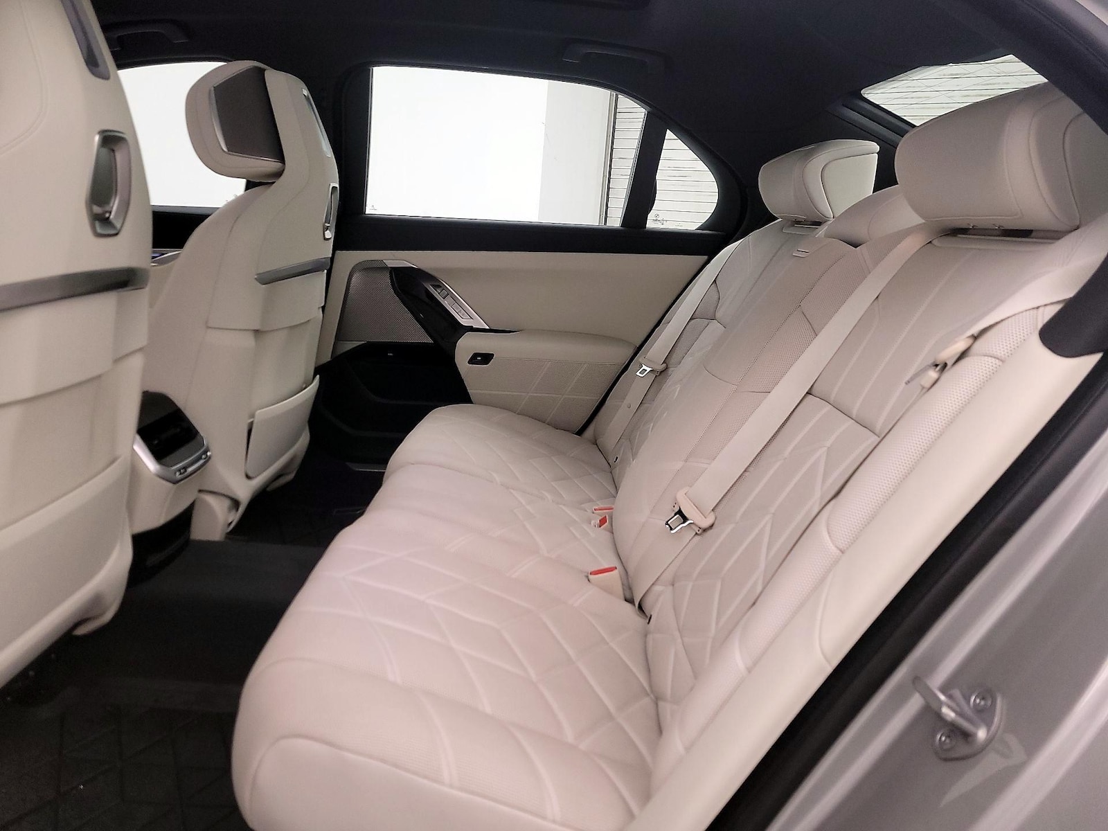 2023 BMW i7 Base - Photo 22
