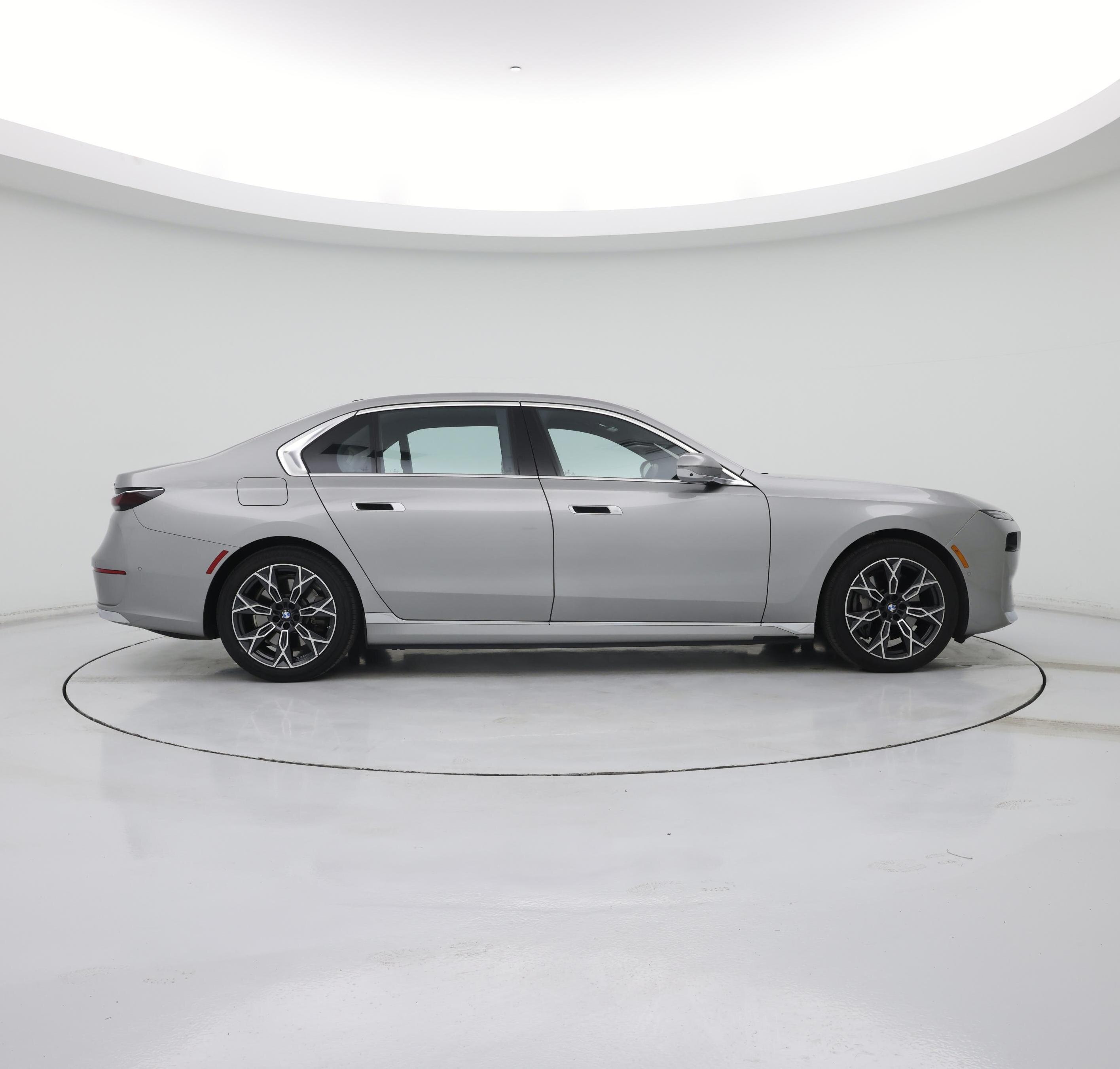 Thumbnail: 2023 BMW i7 - 7