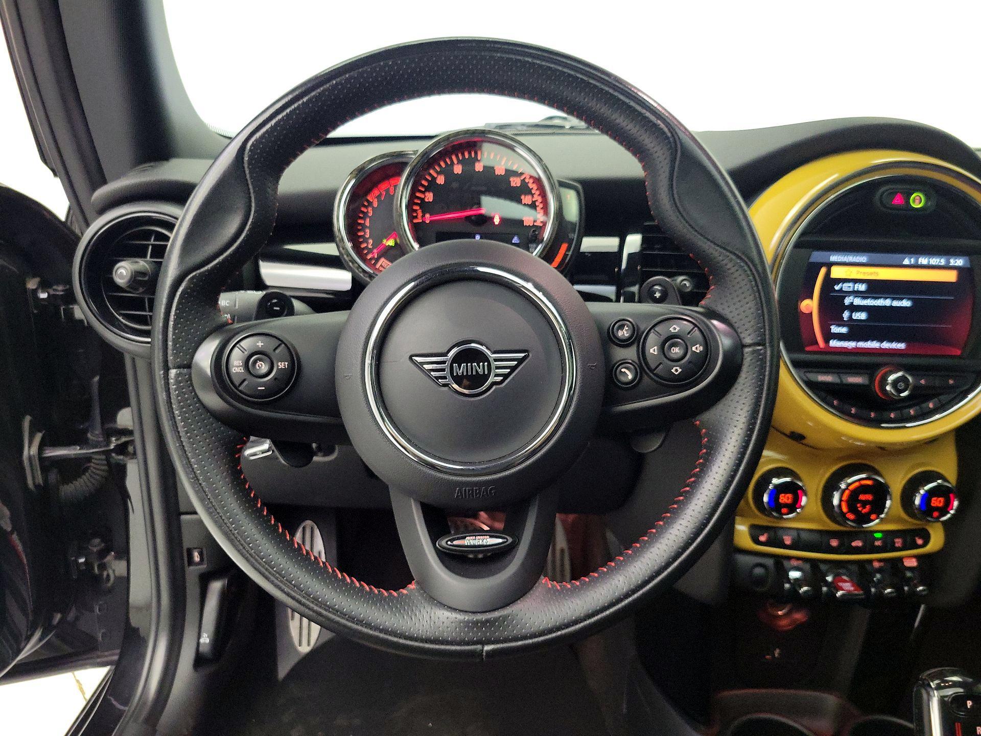 Thumbnail: 2021 MINI Cooper Hardtop - 10