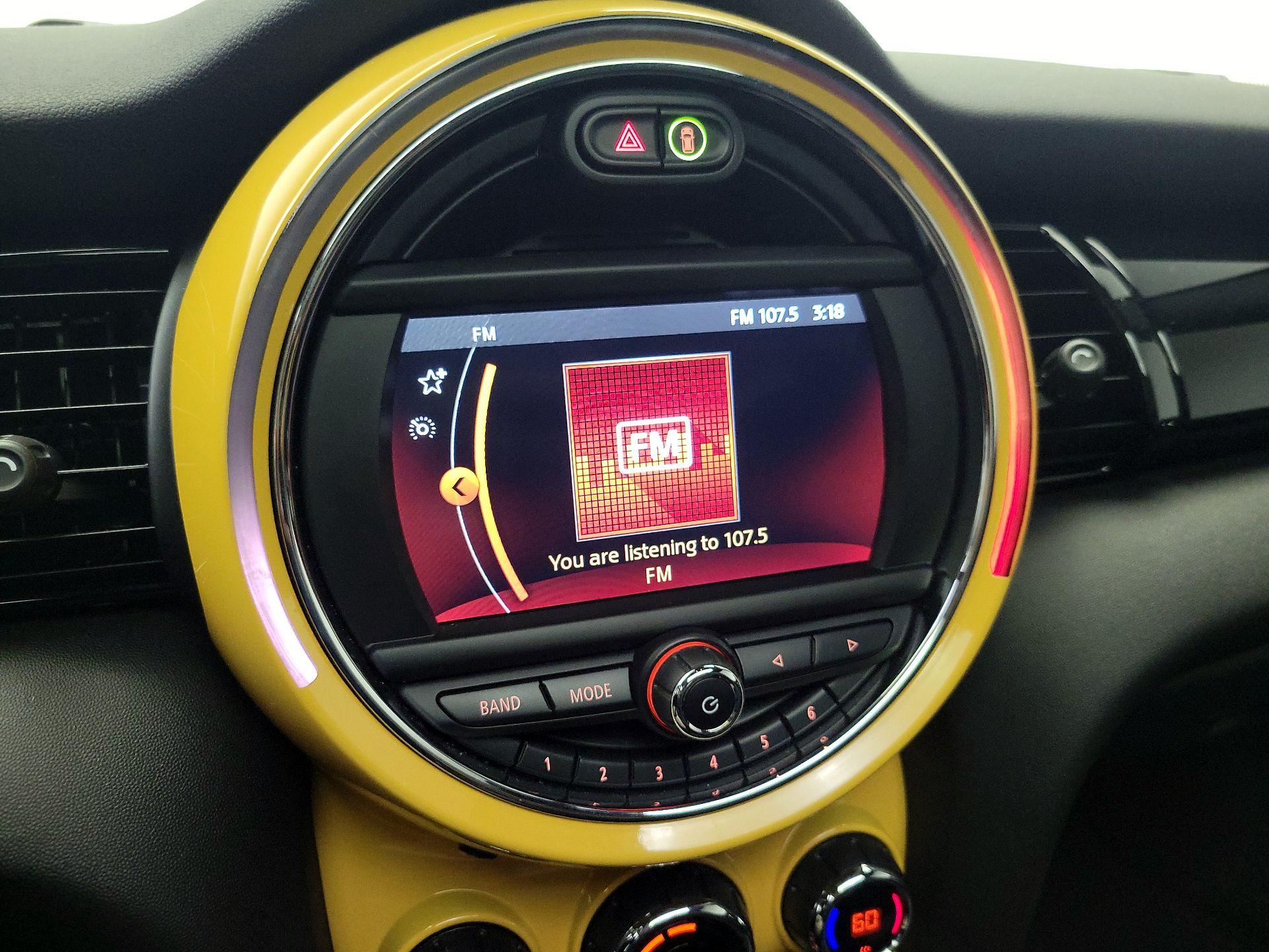 Thumbnail: 2021 MINI Cooper Hardtop - 15