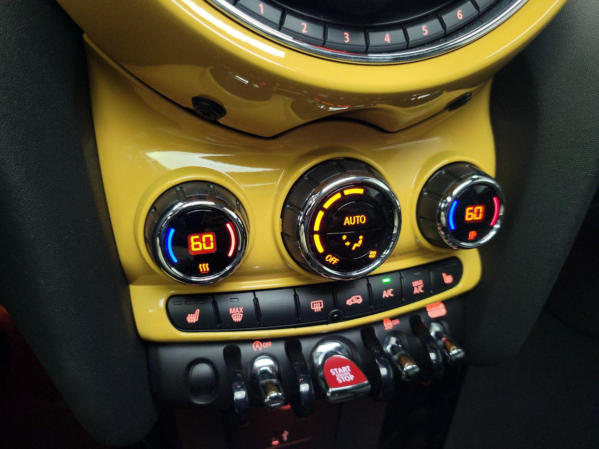 Thumbnail: 2021 MINI Cooper Hardtop - 16