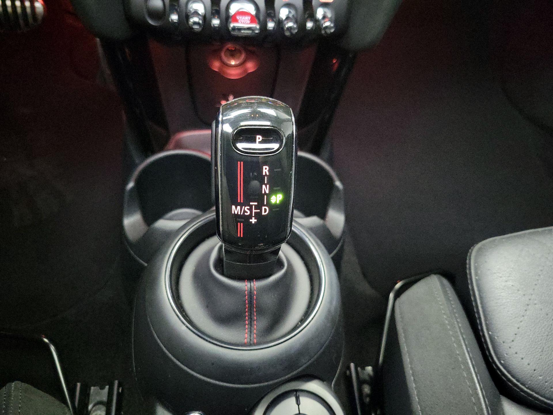 Thumbnail: 2021 MINI Cooper Hardtop - 17