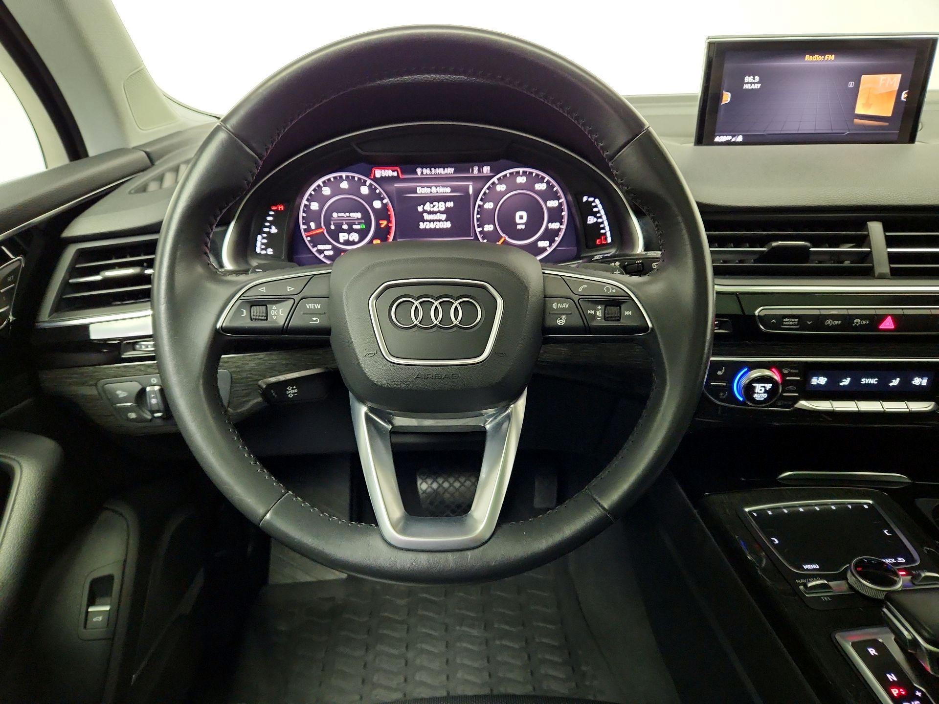 Thumbnail: 2019 Audi Q7 - 10
