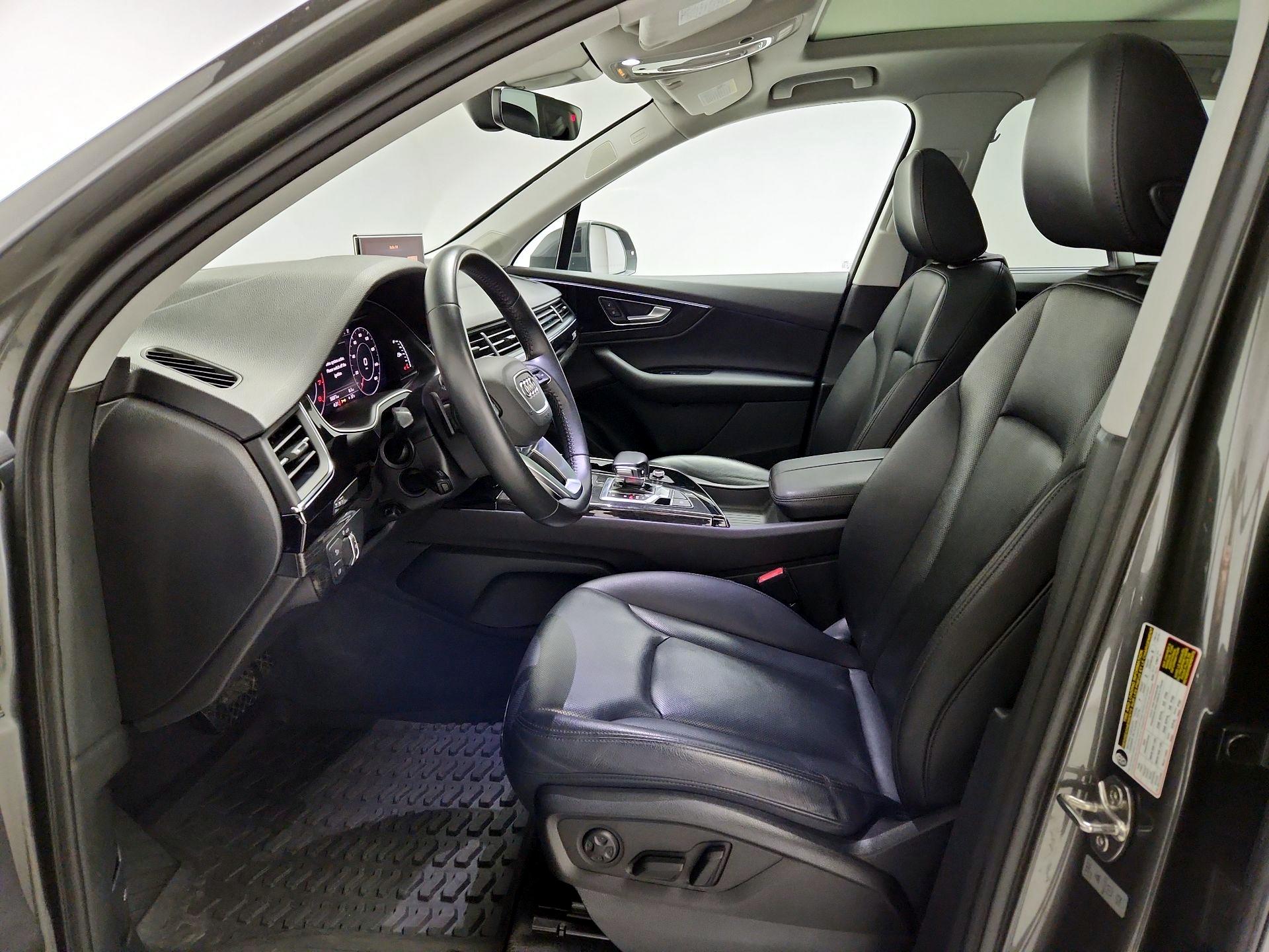 Thumbnail: 2019 Audi Q7 - 11