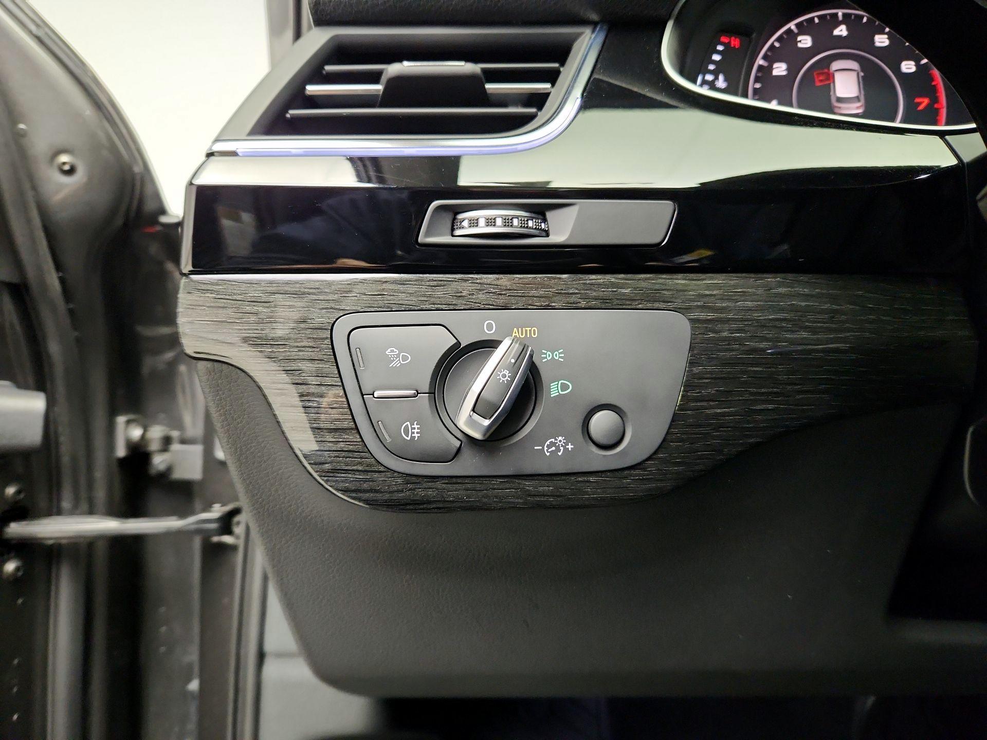 Thumbnail: 2019 Audi Q7 - 13